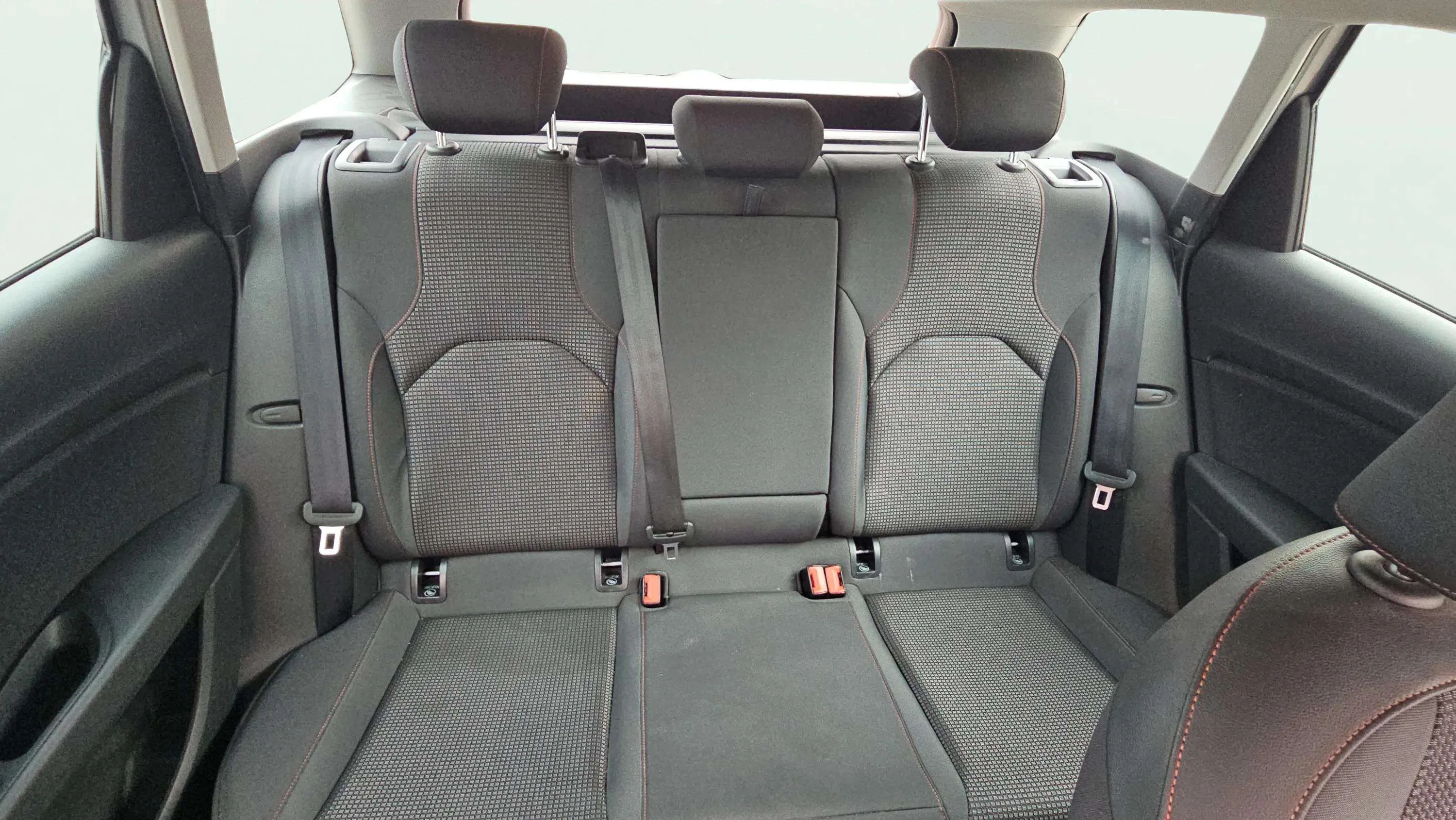 SEAT León 1.4 TSI FR - foto 18