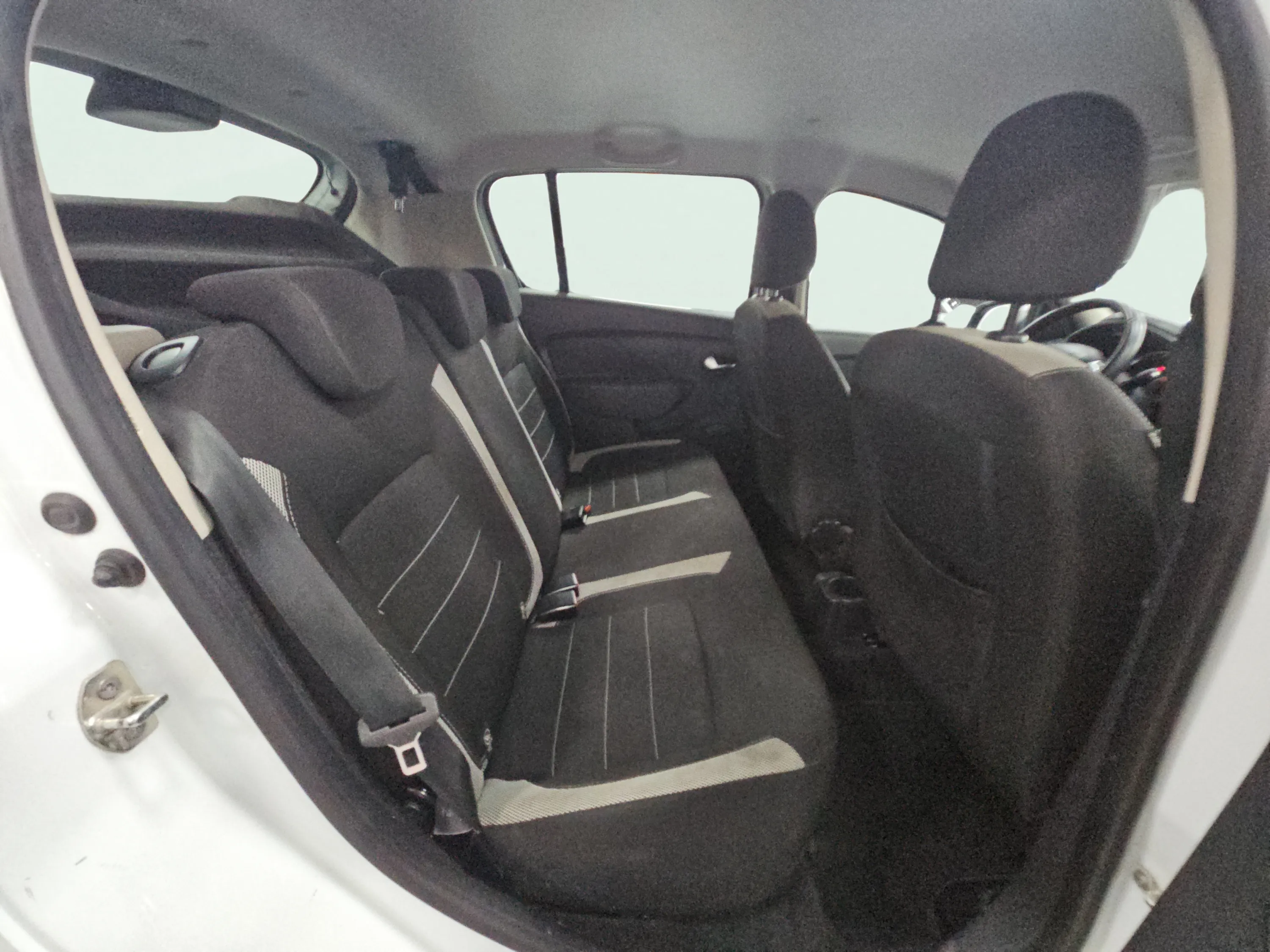Dacia Sandero Stepway Comfort TCe - foto 14