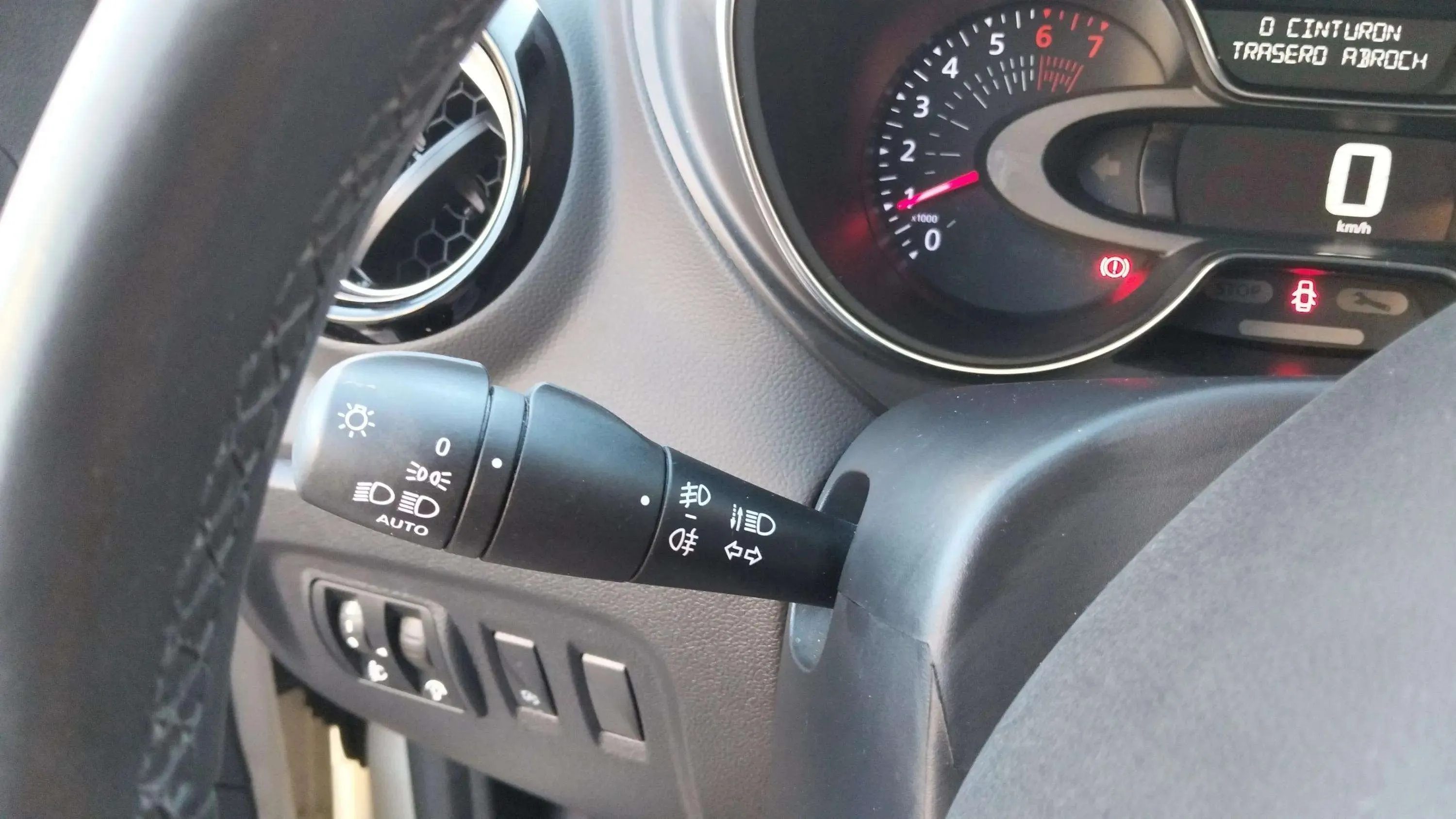 Renault Captur Intens TCe 90 - foto 10