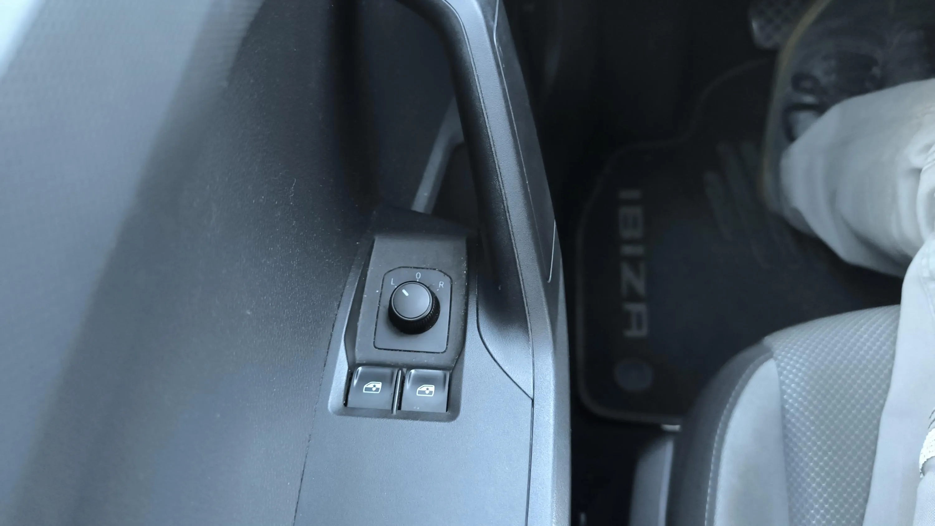 SEAT Ibiza 1.0 Reference - foto 18