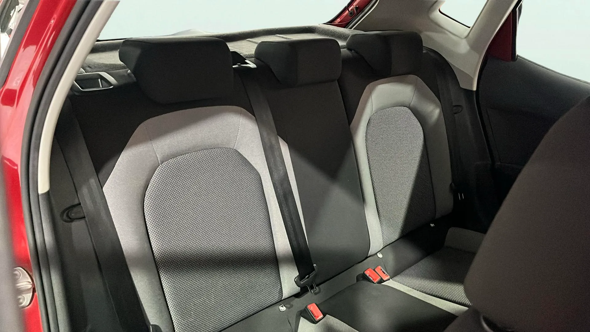 SEAT Ibiza 1.0 Reference - foto 17