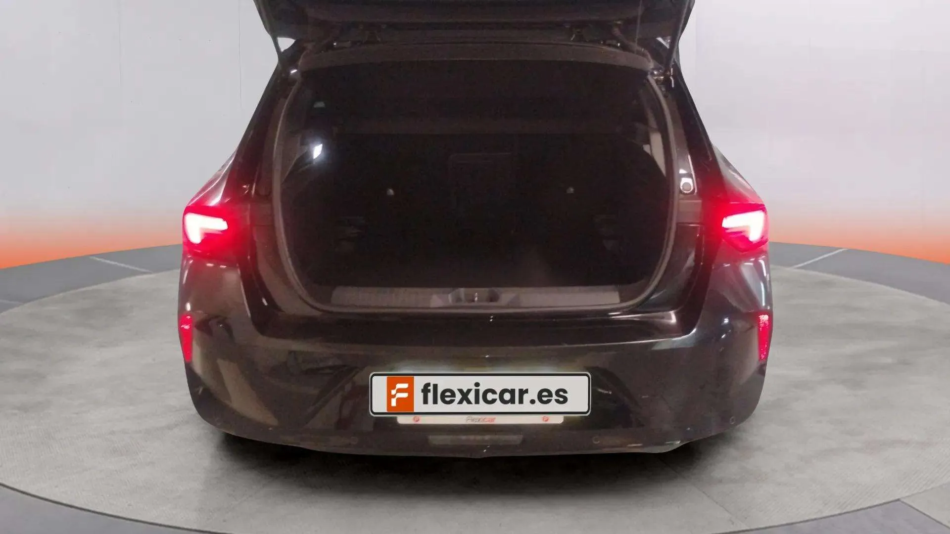 Opel Astra 1.2T XHT GS - foto 29