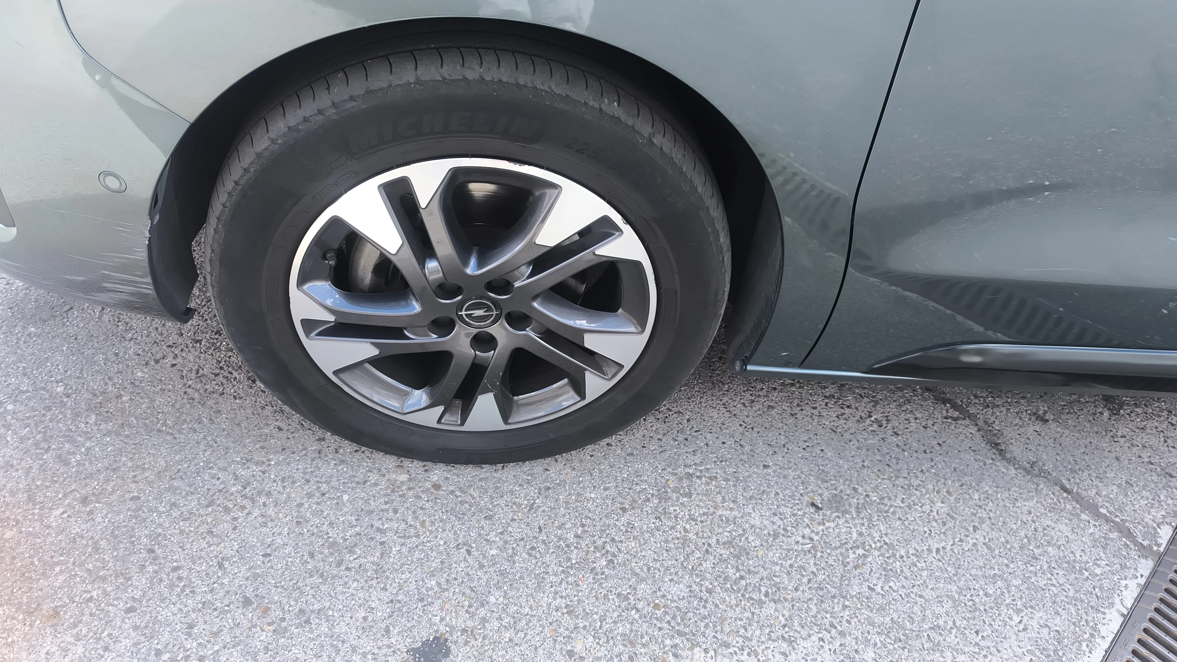 Opel Zafira 2.0 TD XL - foto 17