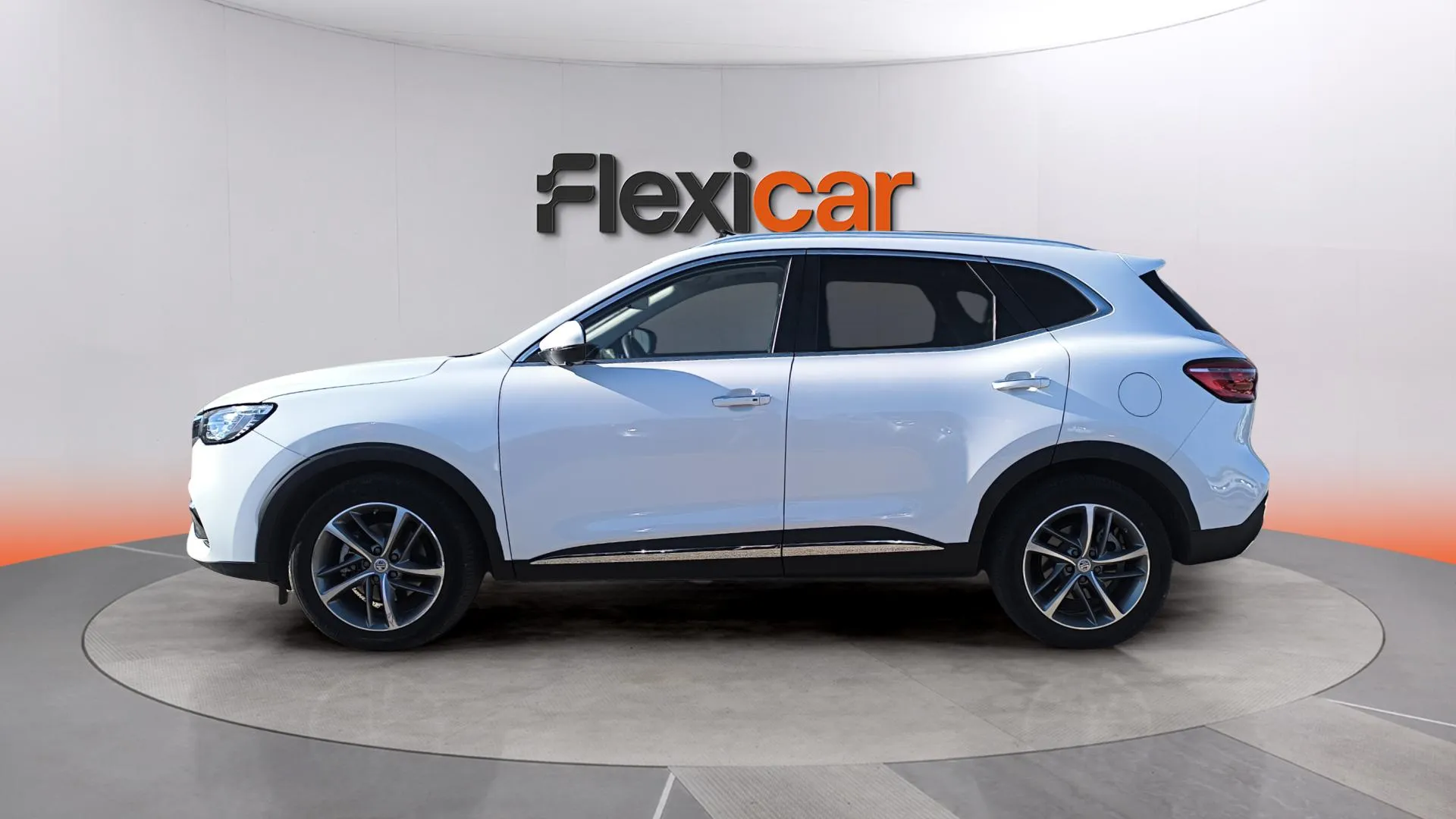 MG HS 1.5T-GDI PHEV Luxury - foto 4