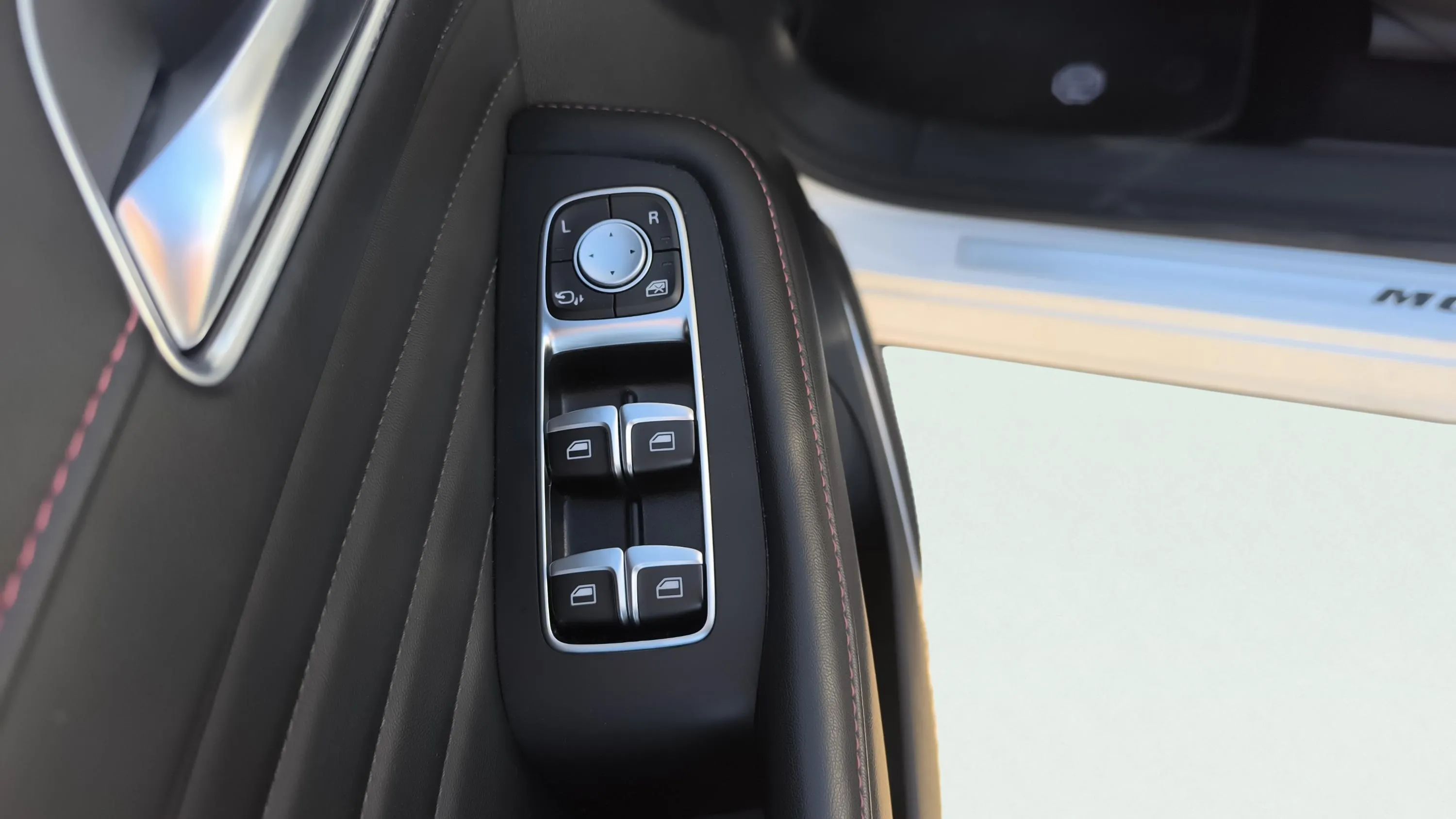MG HS 1.5T-GDI PHEV Luxury - foto 22