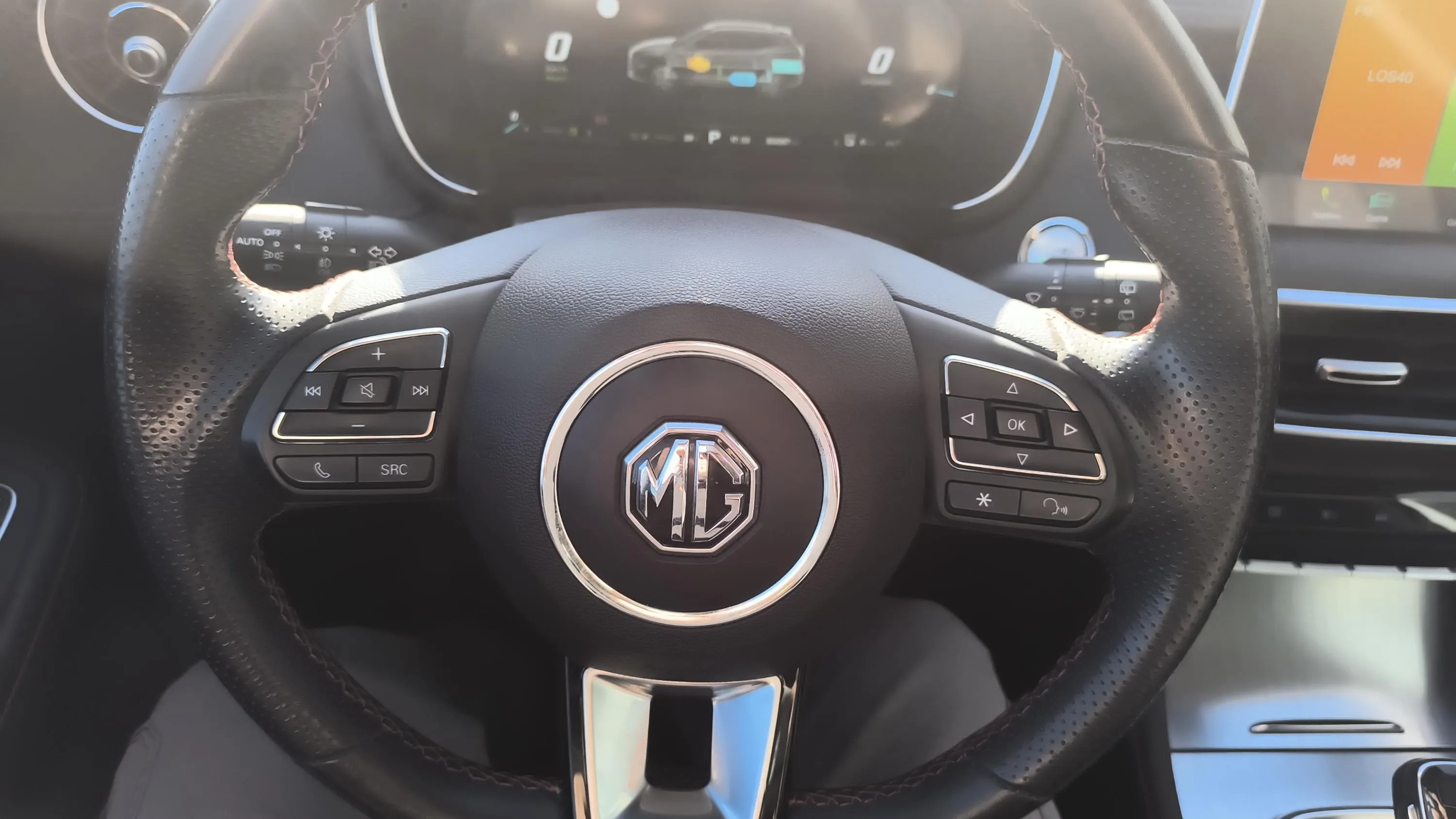 MG HS 1.5T-GDI PHEV Luxury - foto 27