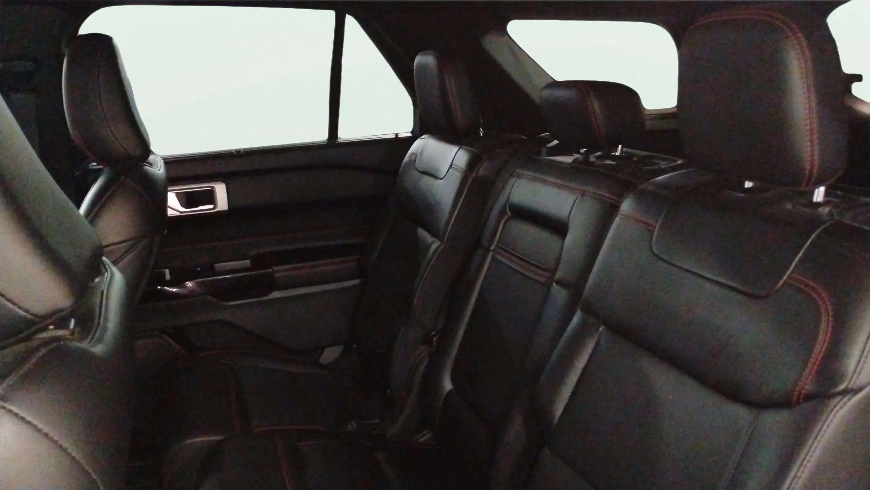Ford Explorer 3.0 PHEV AWD ST Line - foto 14