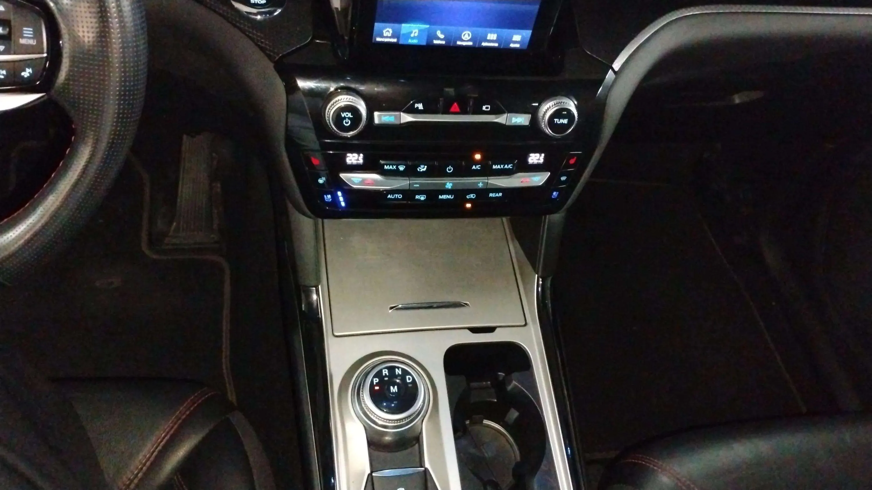 Ford Explorer 3.0 PHEV AWD ST Line - foto 23