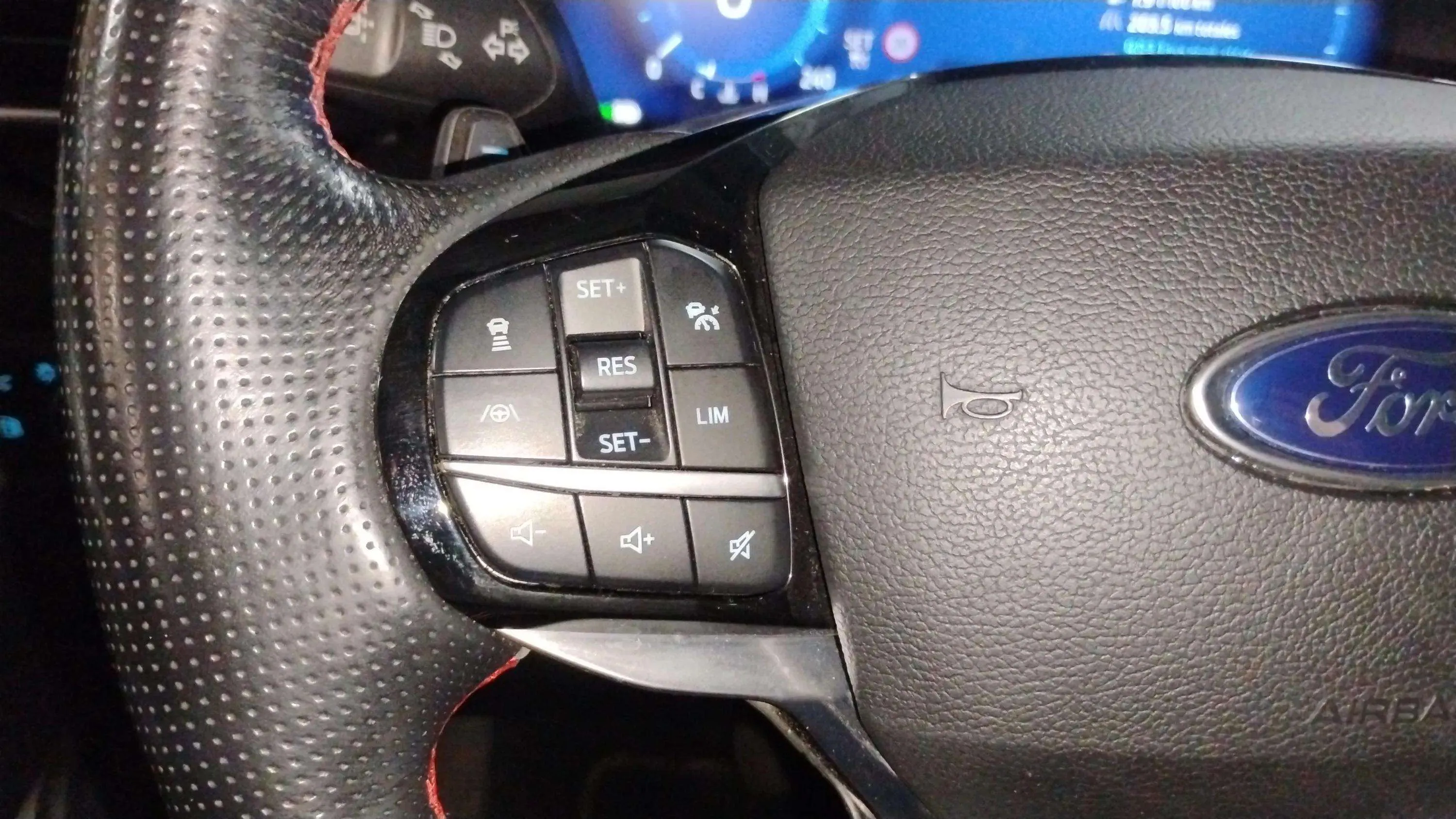 Ford Explorer 3.0 PHEV AWD ST Line - foto 24