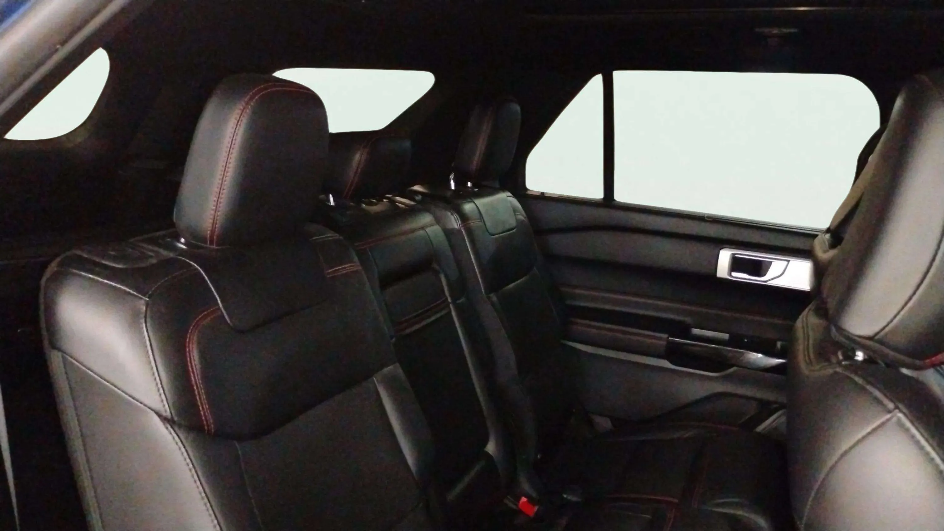 Ford Explorer 3.0 PHEV AWD ST Line - foto 15