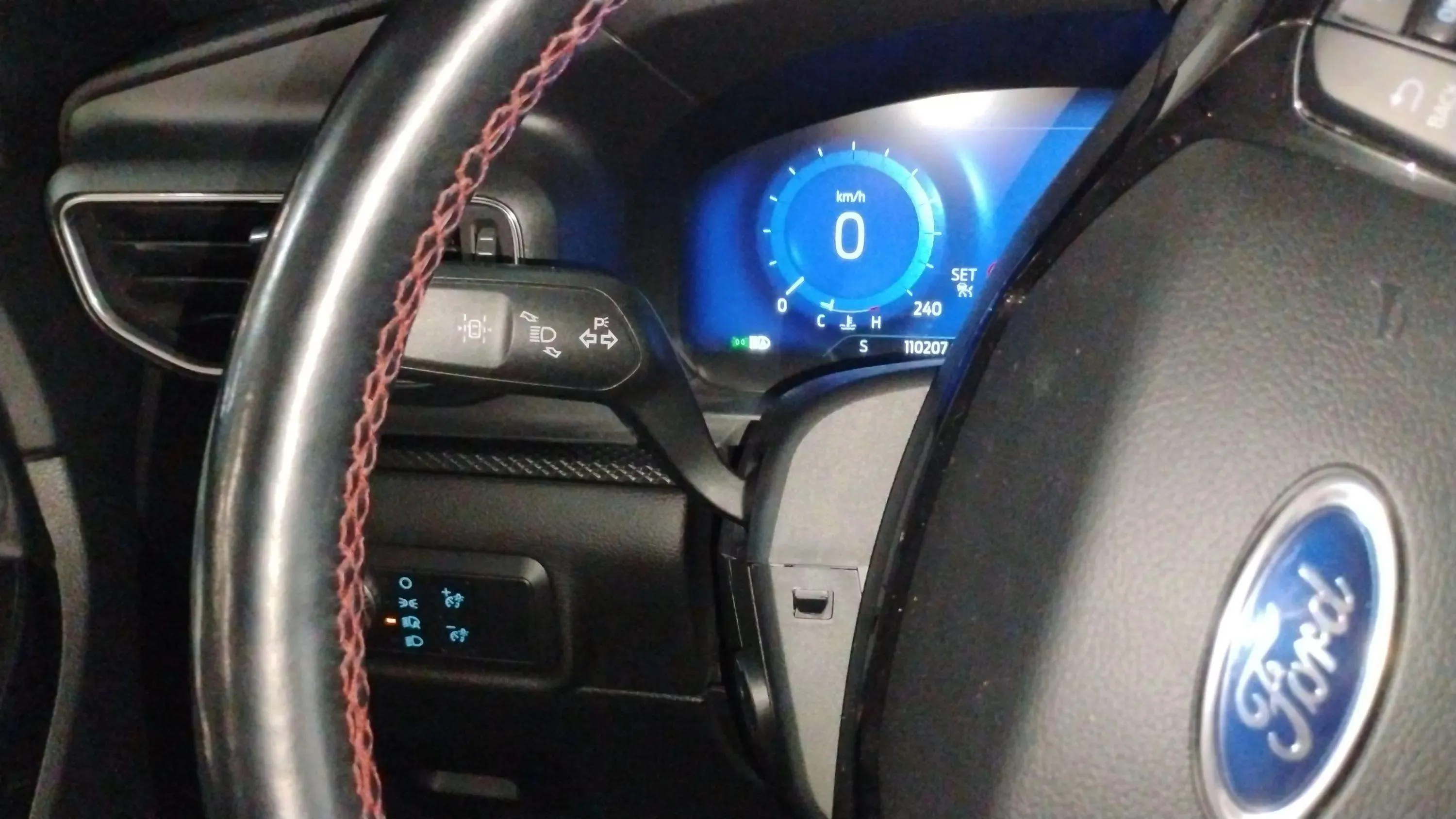 Ford Explorer 3.0 PHEV AWD ST Line - foto 25