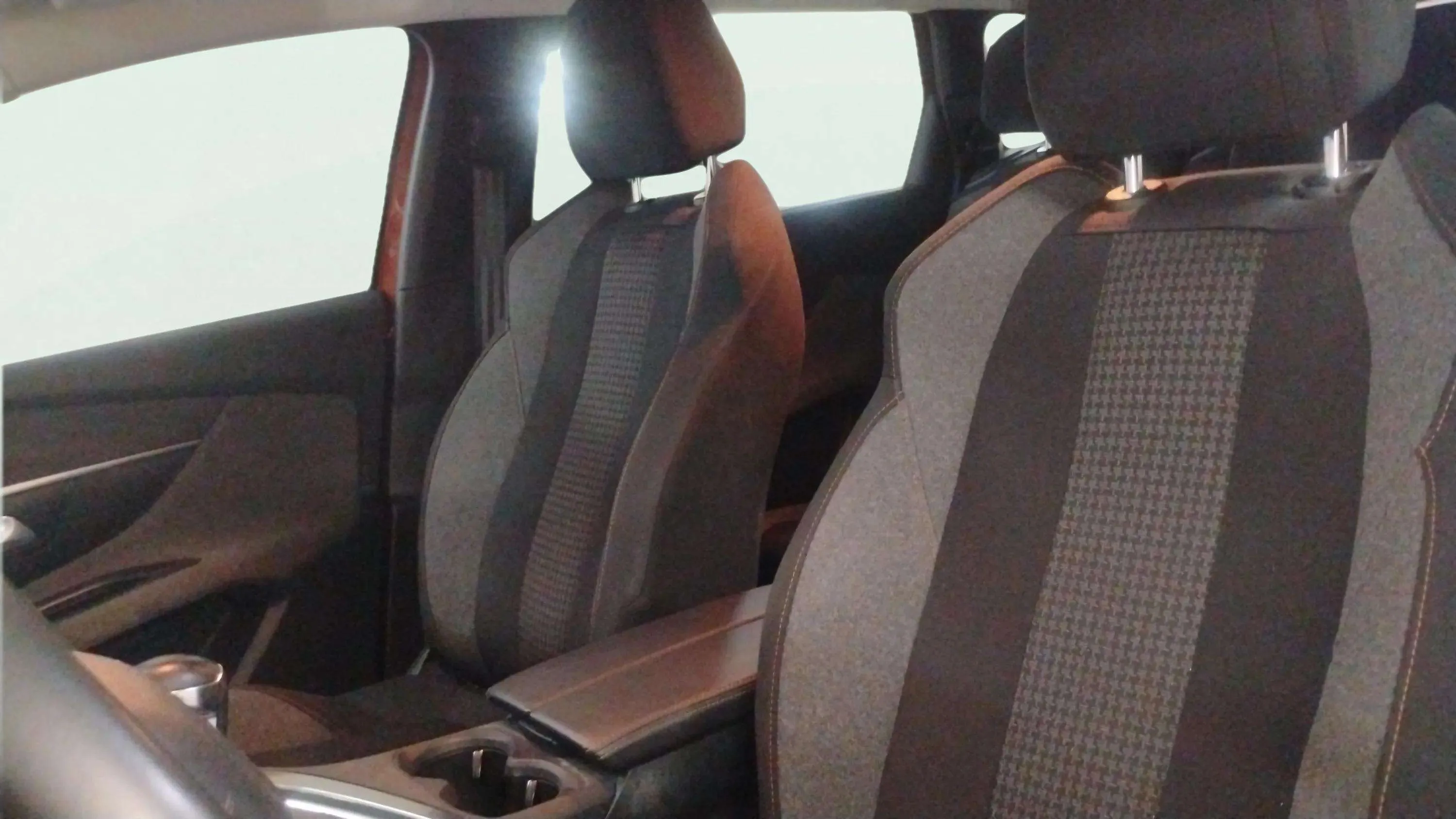 Peugeot 5008 1.5 BlueHDi Active Pack - foto 8