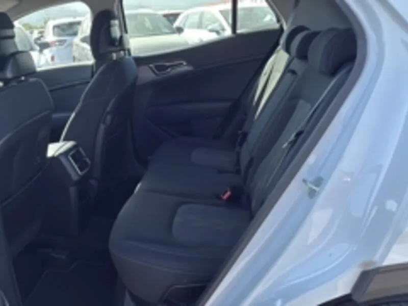 Kia Sportage 1.6 T-GDi Drive 4x2 - foto 31