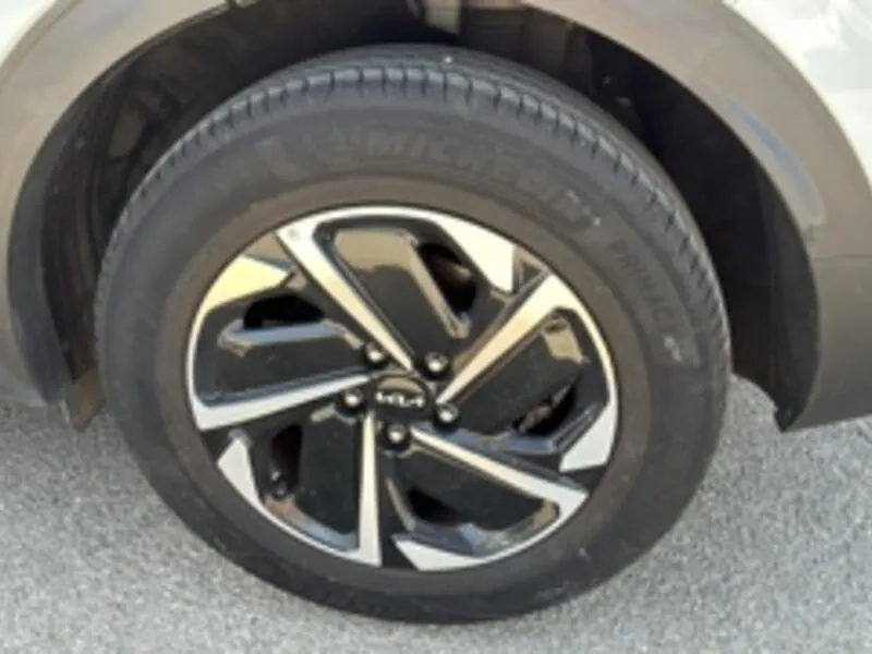 Kia Sportage 1.6 T-GDi Drive 4x2 - foto 30