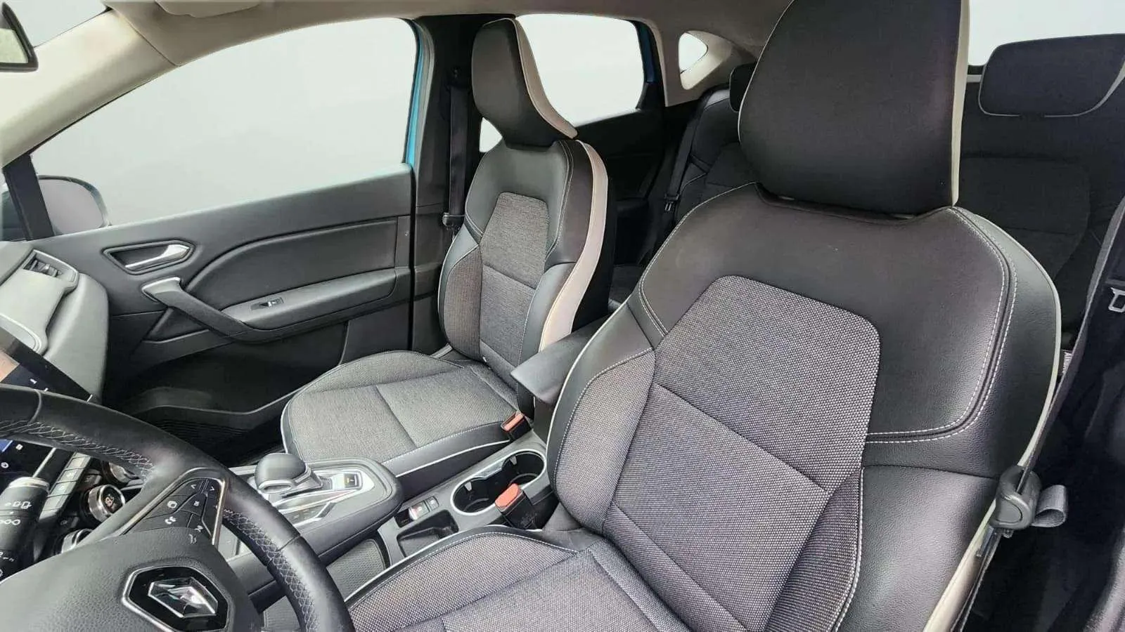 Renault Captur Zen E-Tech Híbrido enchufable - foto 24