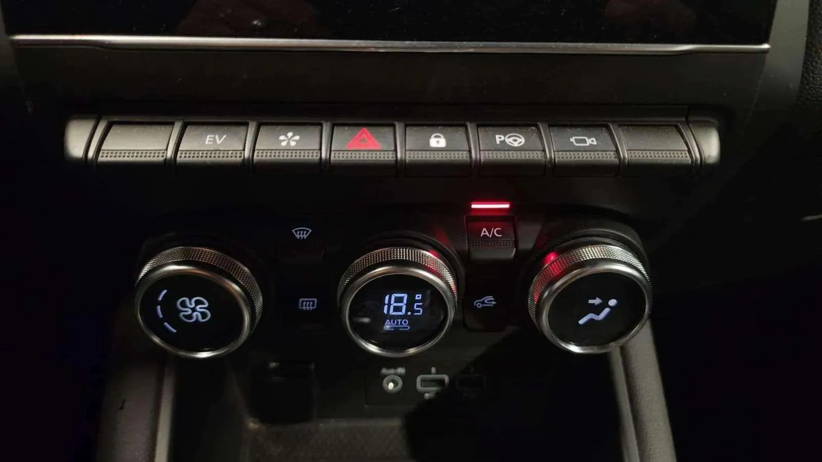 Renault Captur Zen E-Tech Híbrido enchufable - foto 20