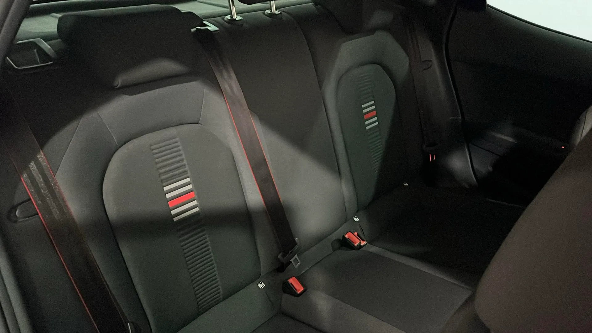 SEAT Ibiza 1.0 TSI DSG FR - foto 20