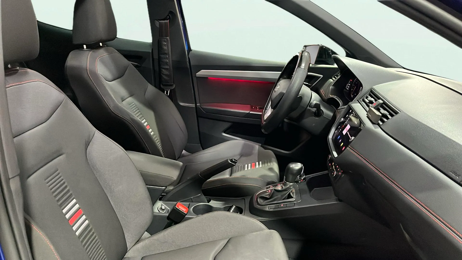 SEAT Ibiza 1.0 TSI DSG FR - foto 16