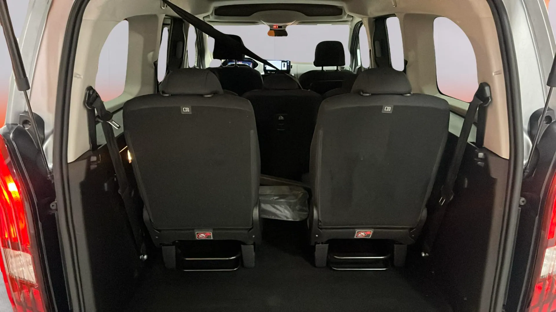 Peugeot Rifter GT BlueHDi 130 EAT8 Standard - foto 19