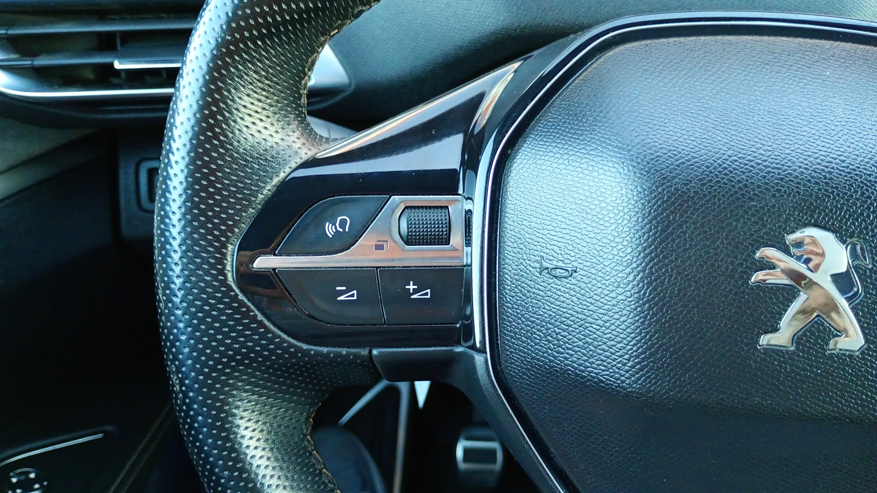 Peugeot 5008 1.5 BlueHDi GT - foto 24