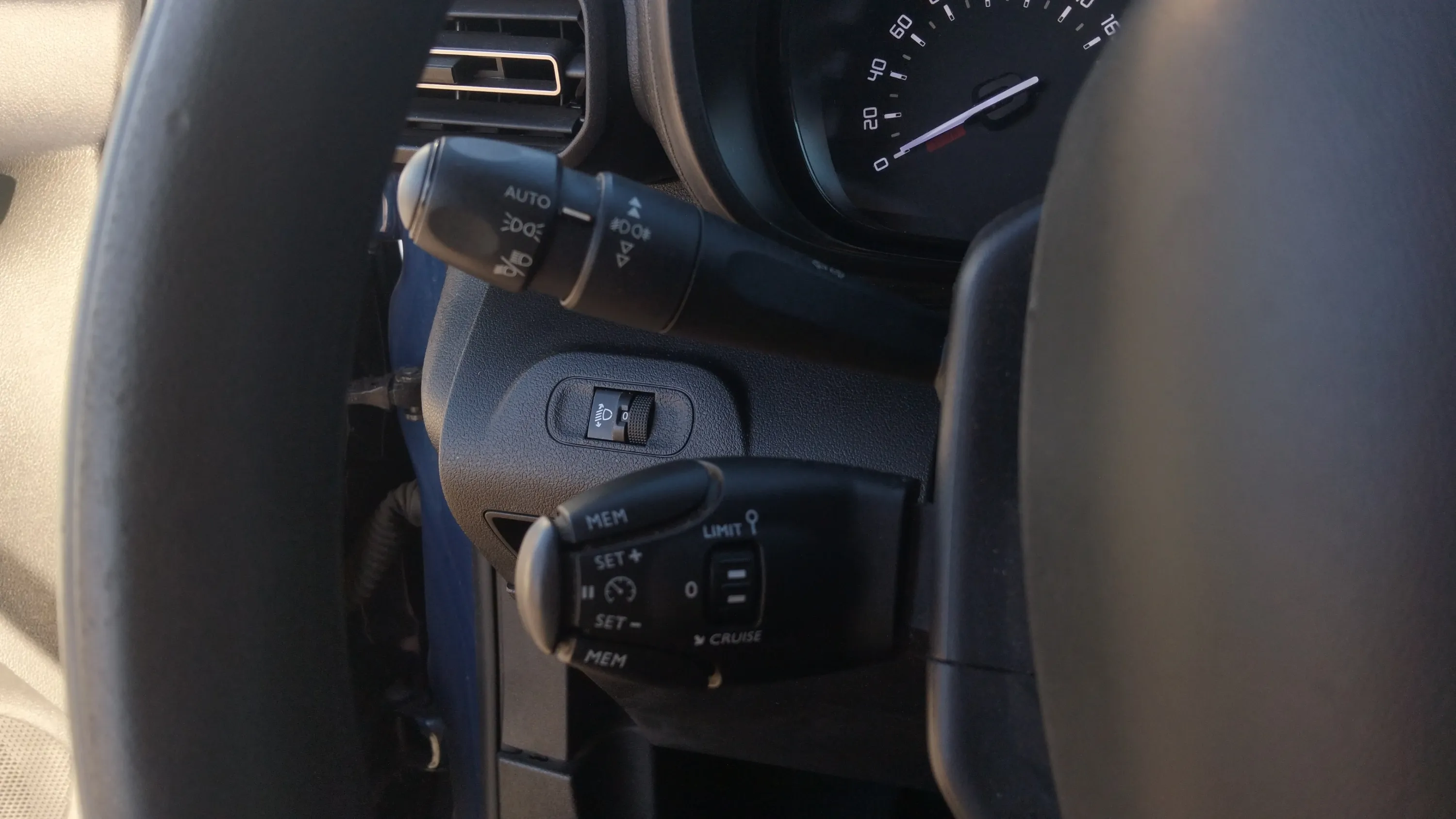 Citroën Berlingo Talla XL BlueHDi 100 Feel - foto 20
