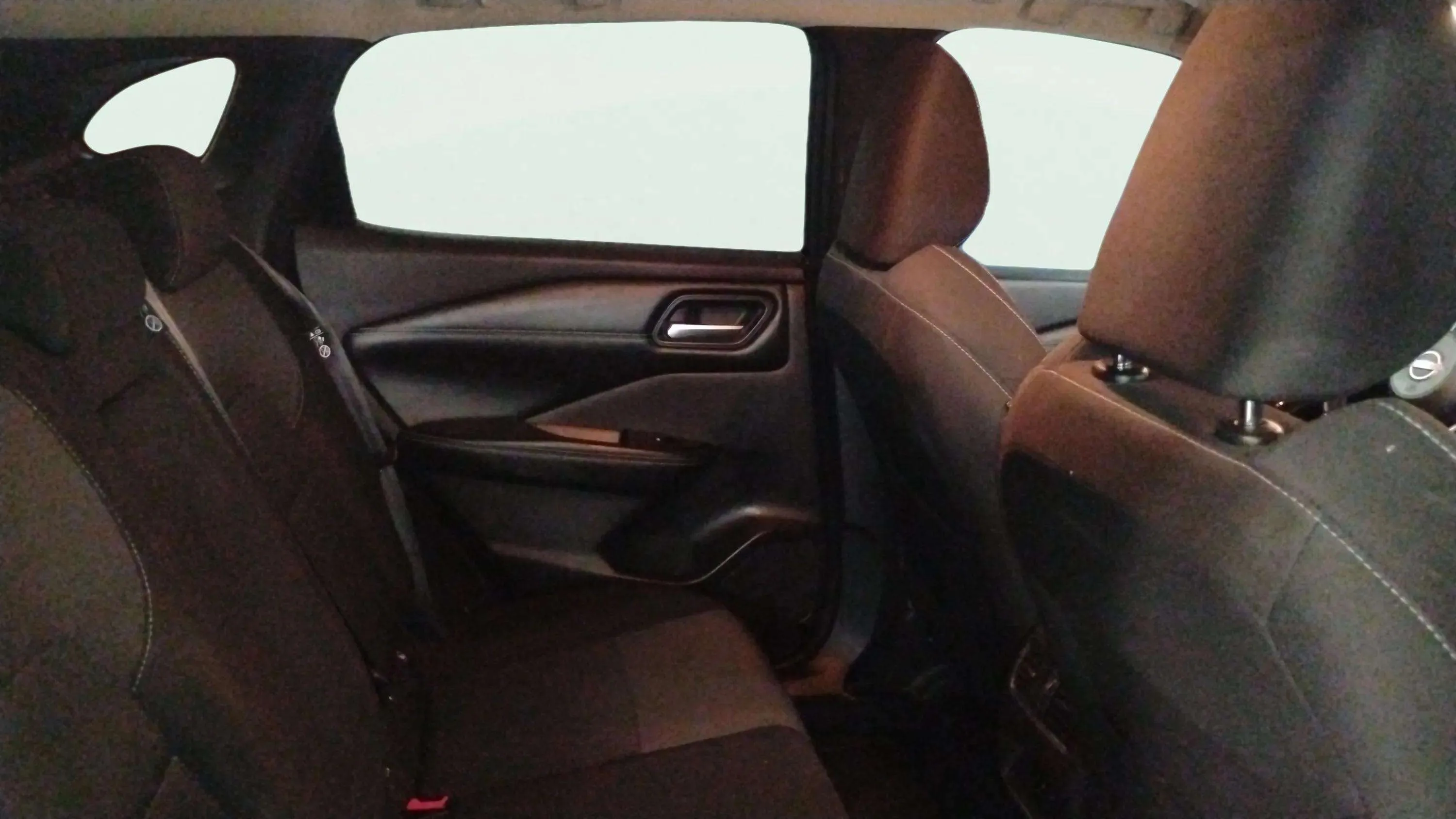 Nissan Qashqai DIG-T mHEV Xtronic 4x4 N-Connecta - foto 16