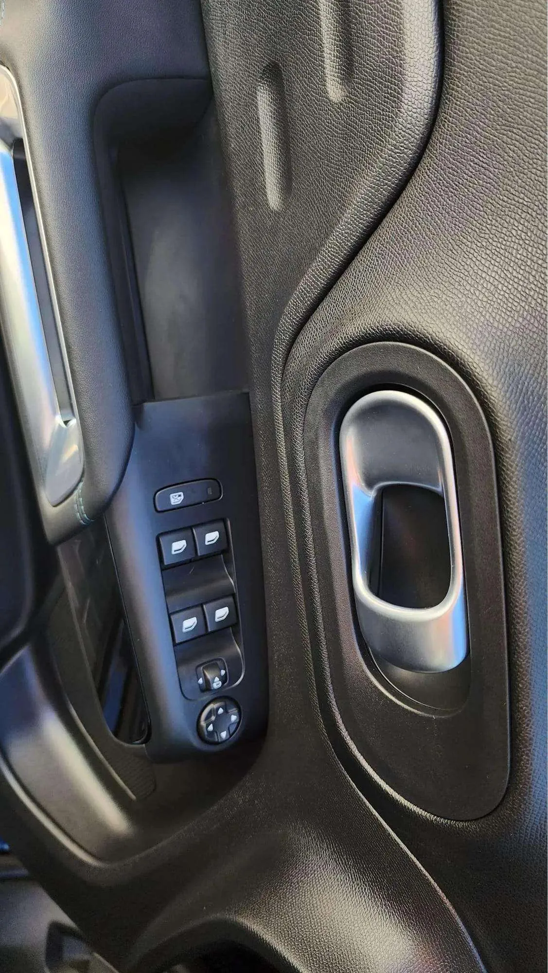Citroën C5 Aircross Plug-in Hybrid 180 e-EAT8 E Series - foto 21