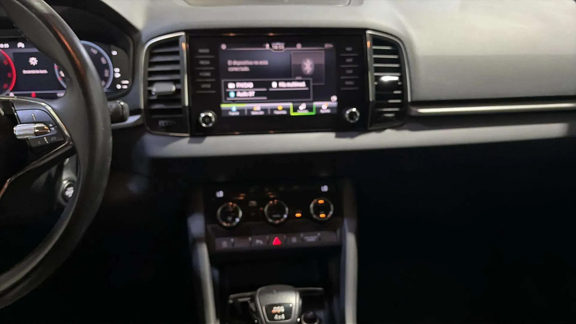 Škoda Karoq 2.0 TDI DSG 4x4 Ambition - foto 12