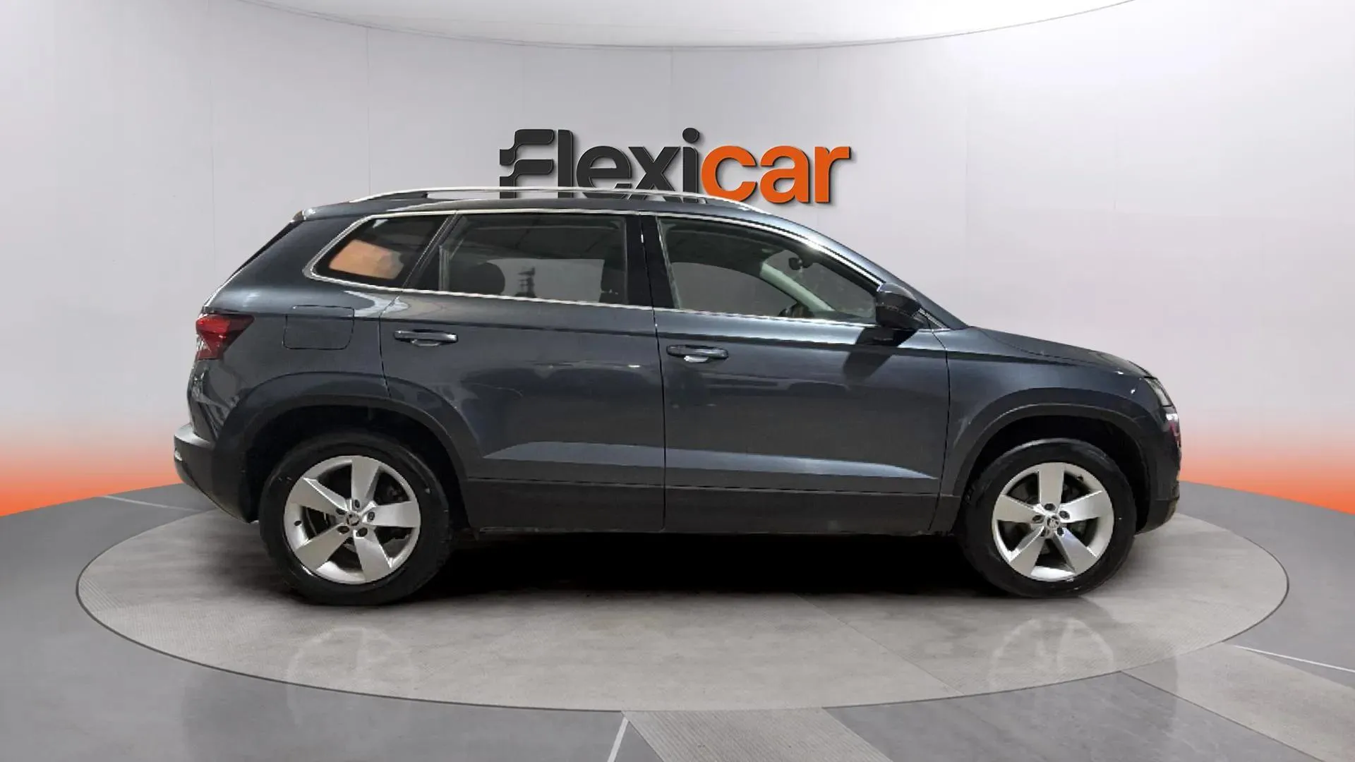 Škoda Karoq 2.0 TDI DSG 4x4 Ambition - foto 8