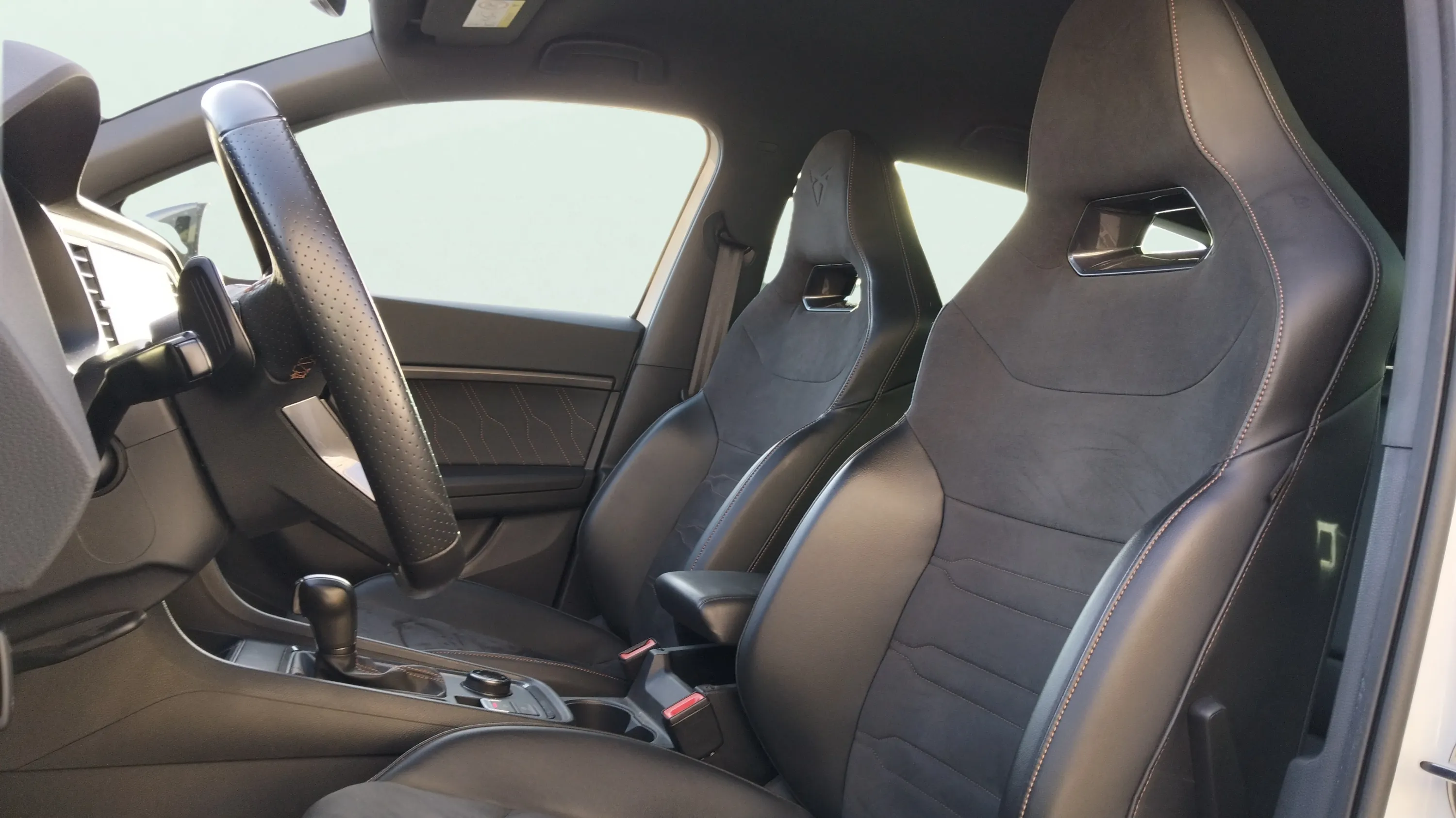 Cupra Ateca 2.0 TSI 4Drive DSG - foto 17