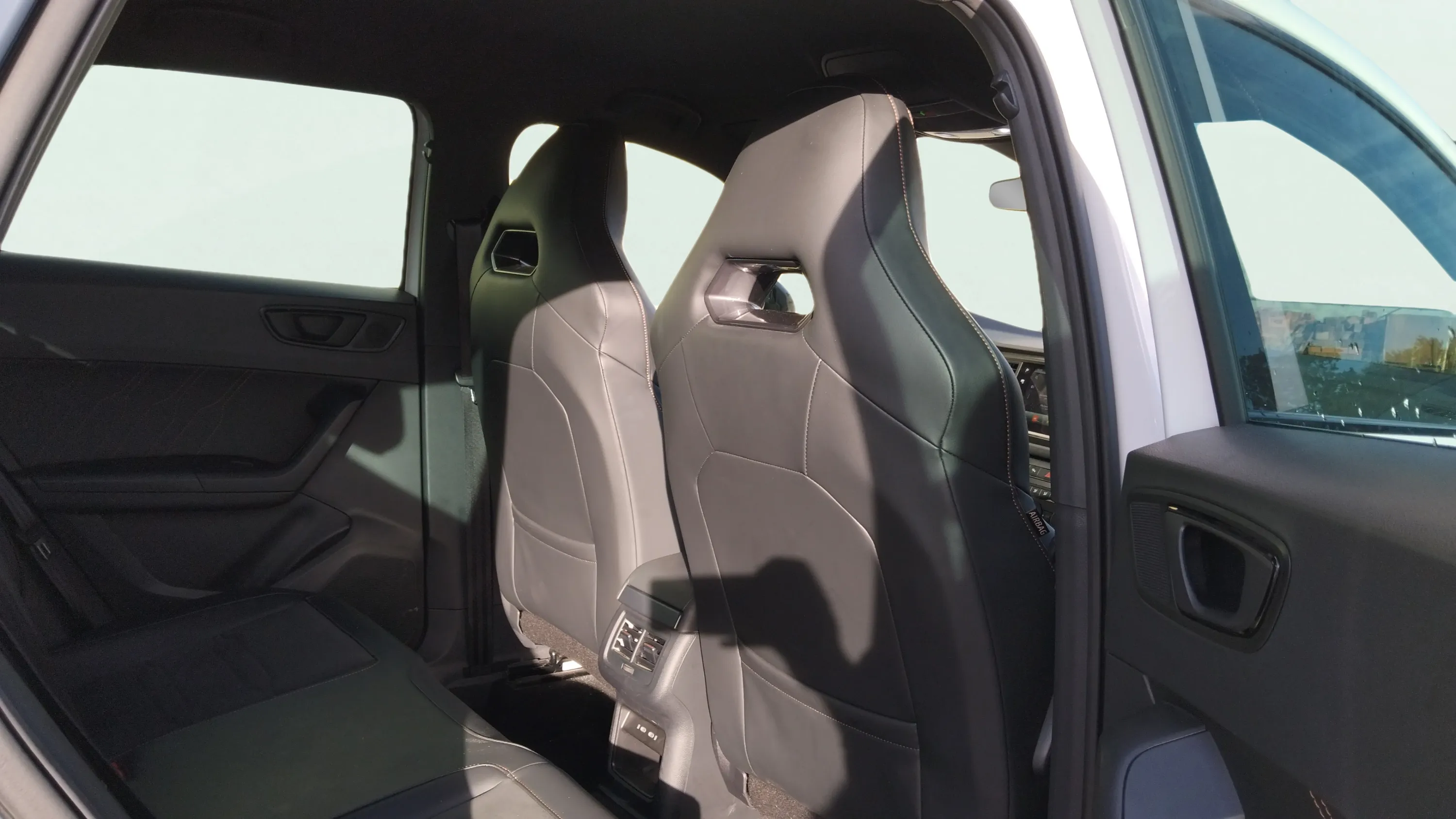 Cupra Ateca 2.0 TSI 4Drive DSG - foto 18