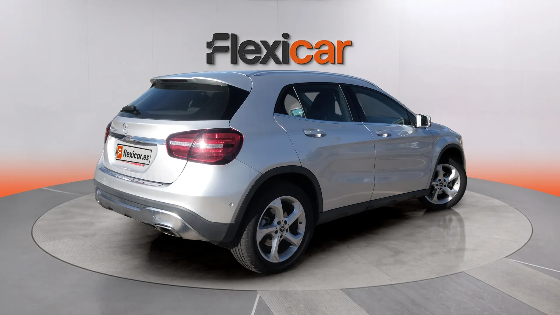 Mercedes-Benz GLA 200 d - foto 7