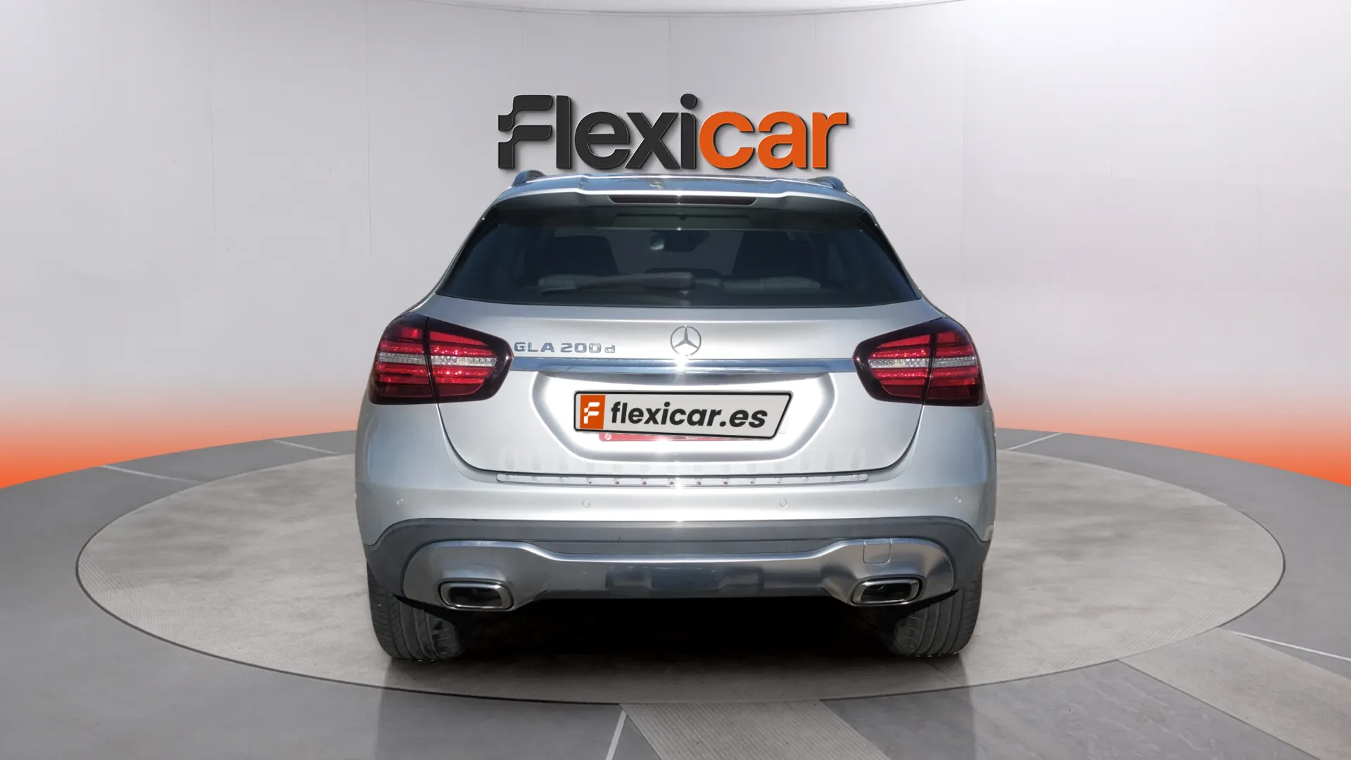 Mercedes-Benz GLA 200 d - foto 8