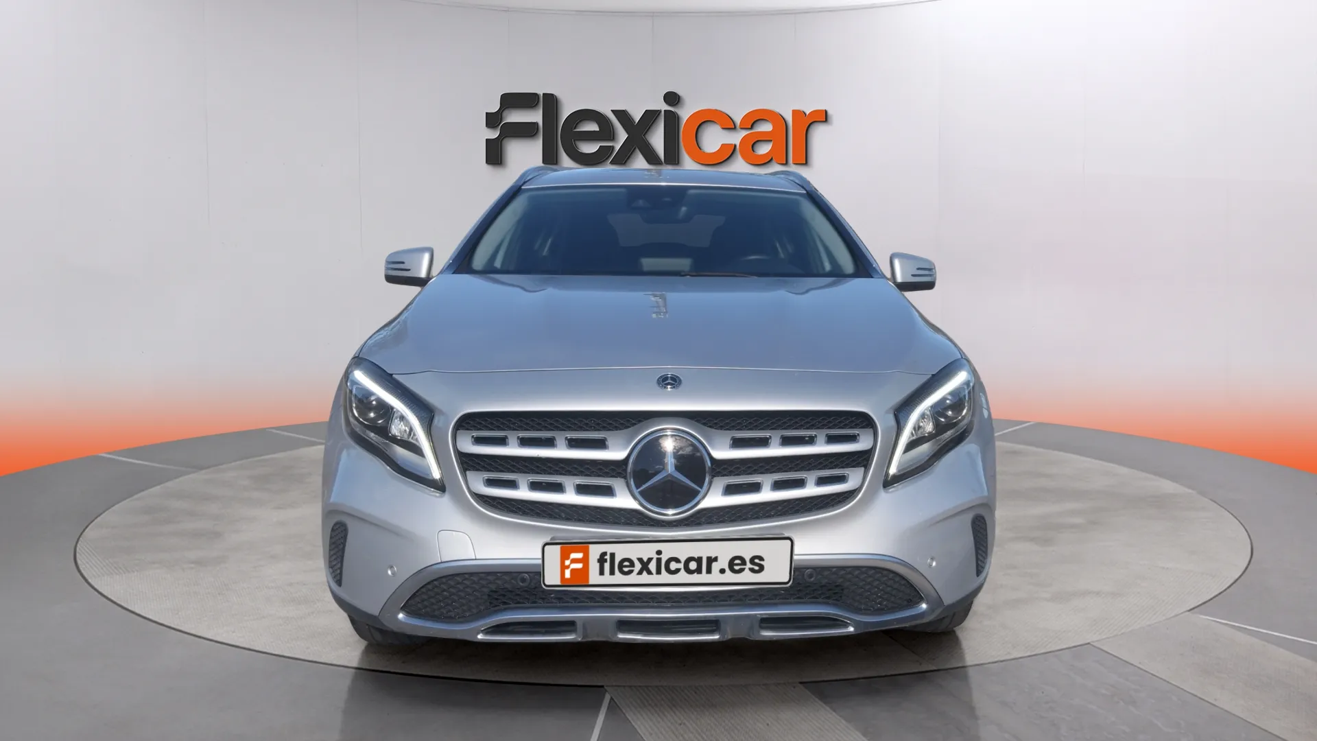 Mercedes-Benz GLA 200 d - foto 2