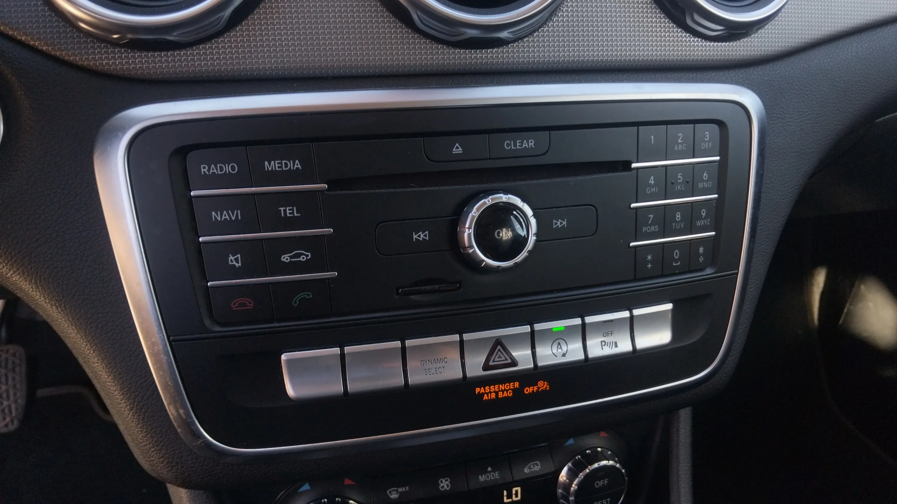 Mercedes-Benz GLA 200 d - foto 19