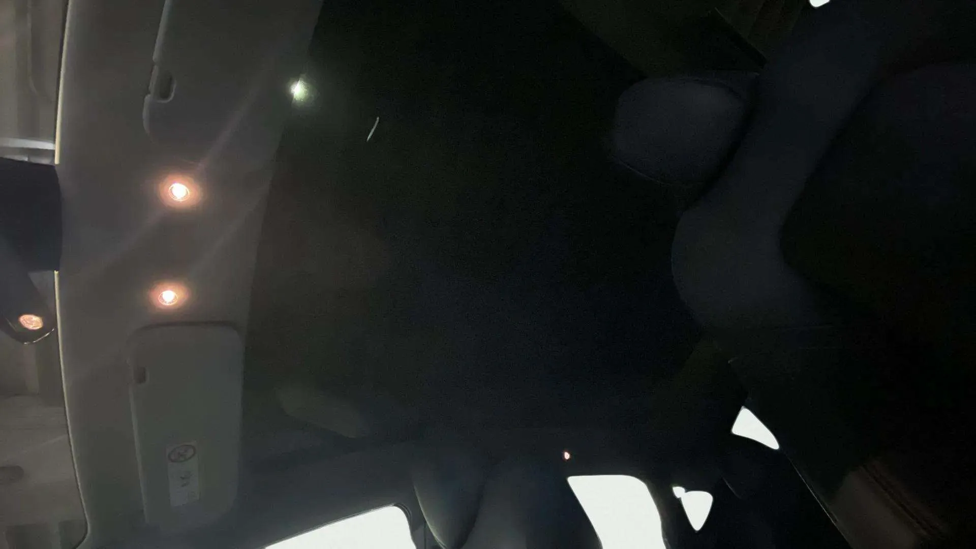 Tesla Model Y Gran Autonomía Tracción Trasera RWD - foto 32