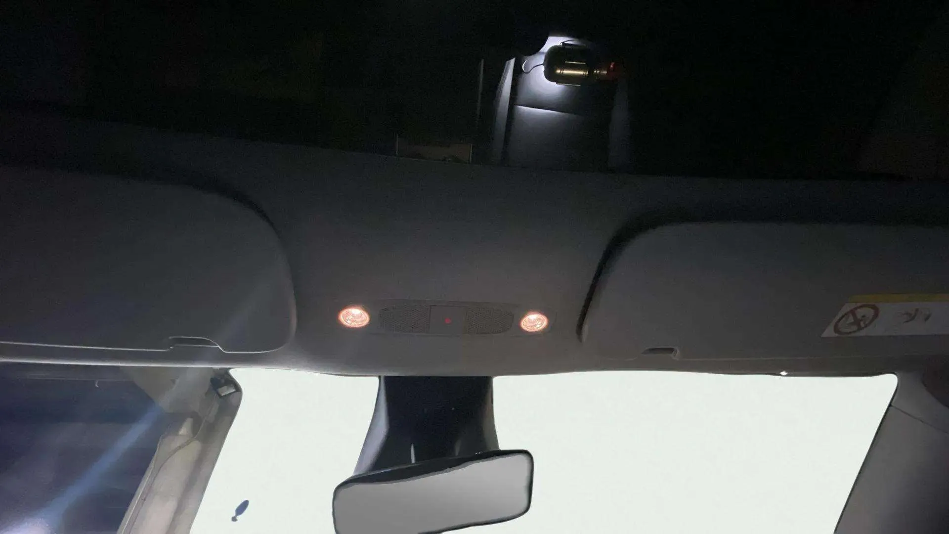 Tesla Model Y Gran Autonomía Tracción Trasera RWD - foto 31