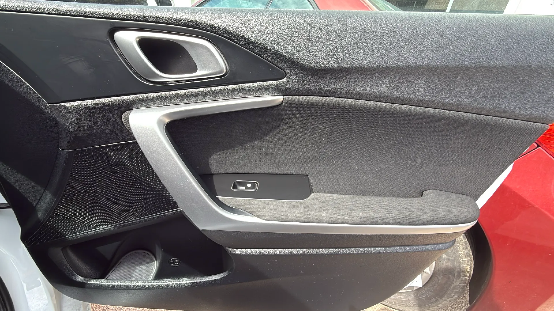 Kia Ceed Tourer 1.6 MHEV iMT Drive - foto 15
