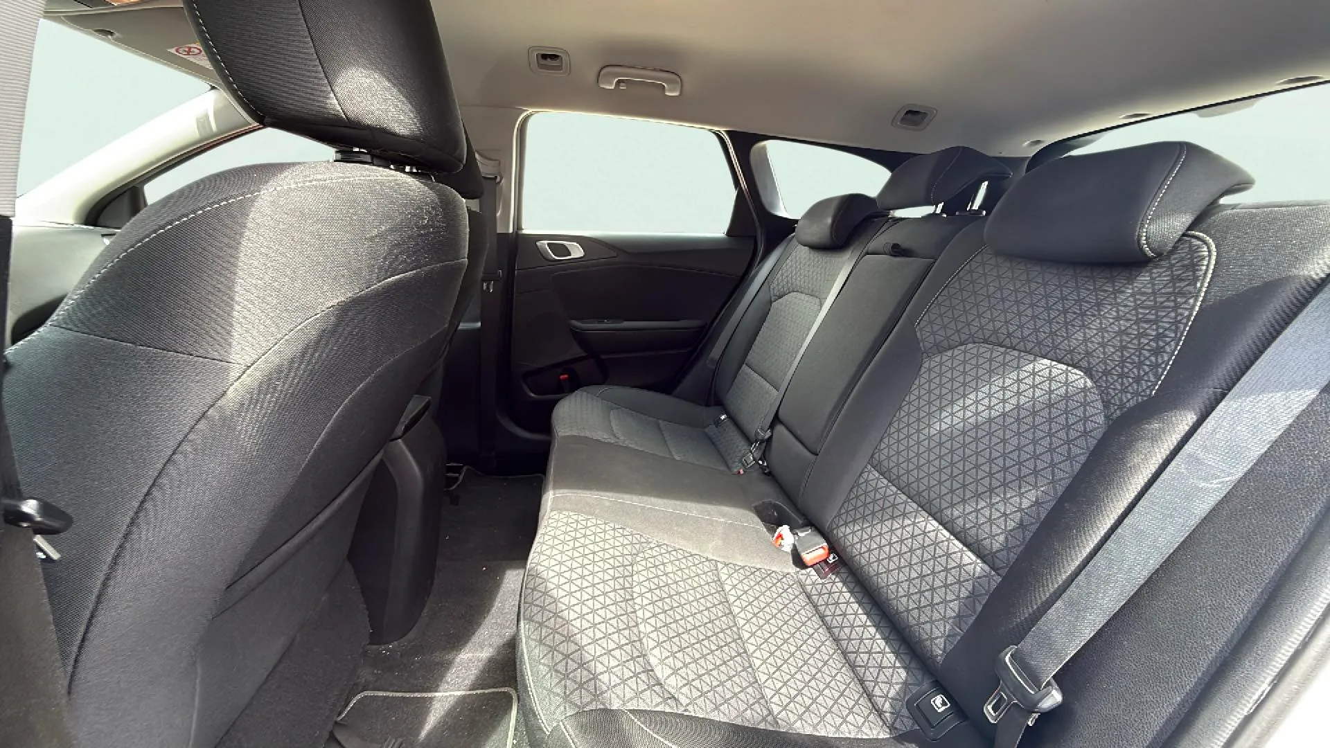 Kia Ceed Tourer 1.6 MHEV iMT Drive - foto 20