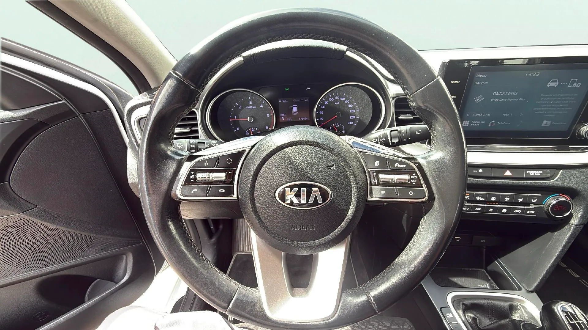 Kia Ceed Tourer 1.6 MHEV iMT Drive - foto 10
