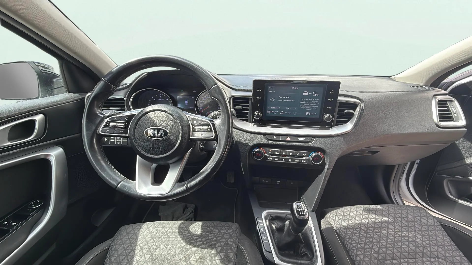 Kia Ceed Tourer 1.6 MHEV iMT Drive - foto 11
