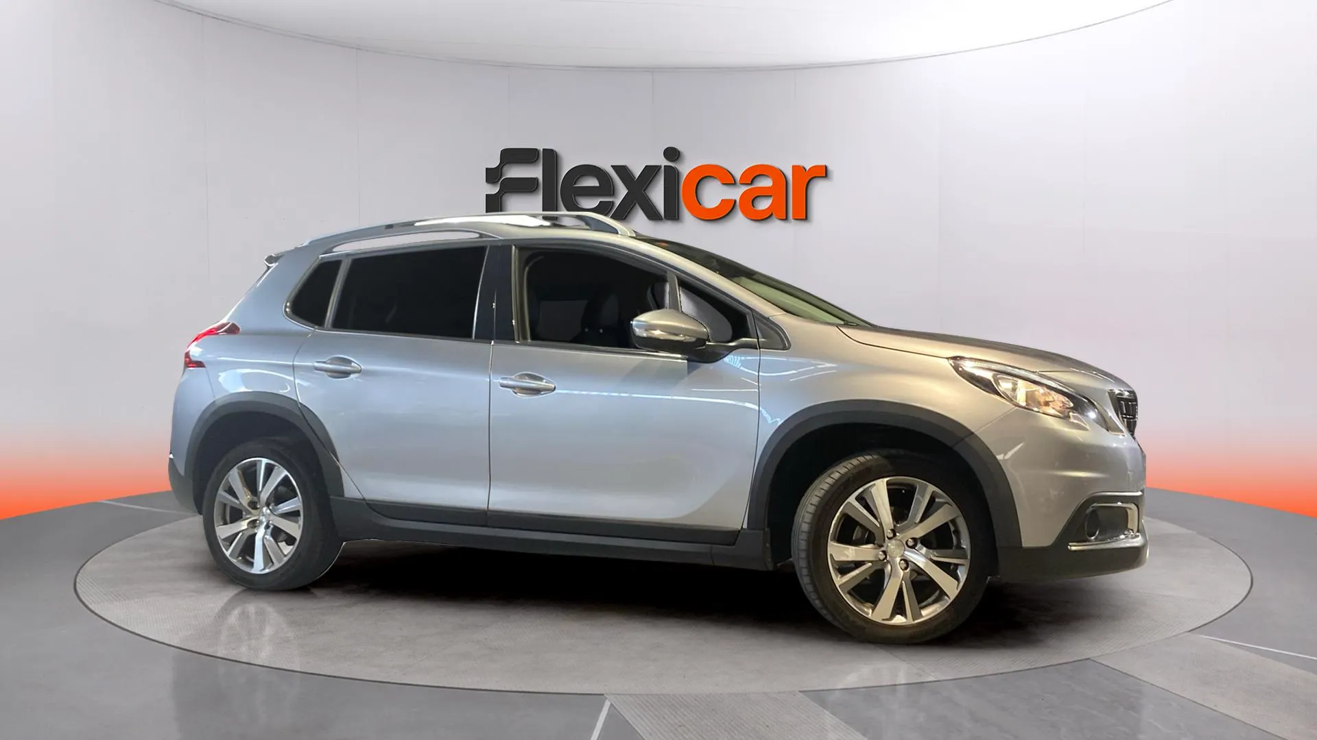 Peugeot 2008 Allure BlueHDi - foto 2