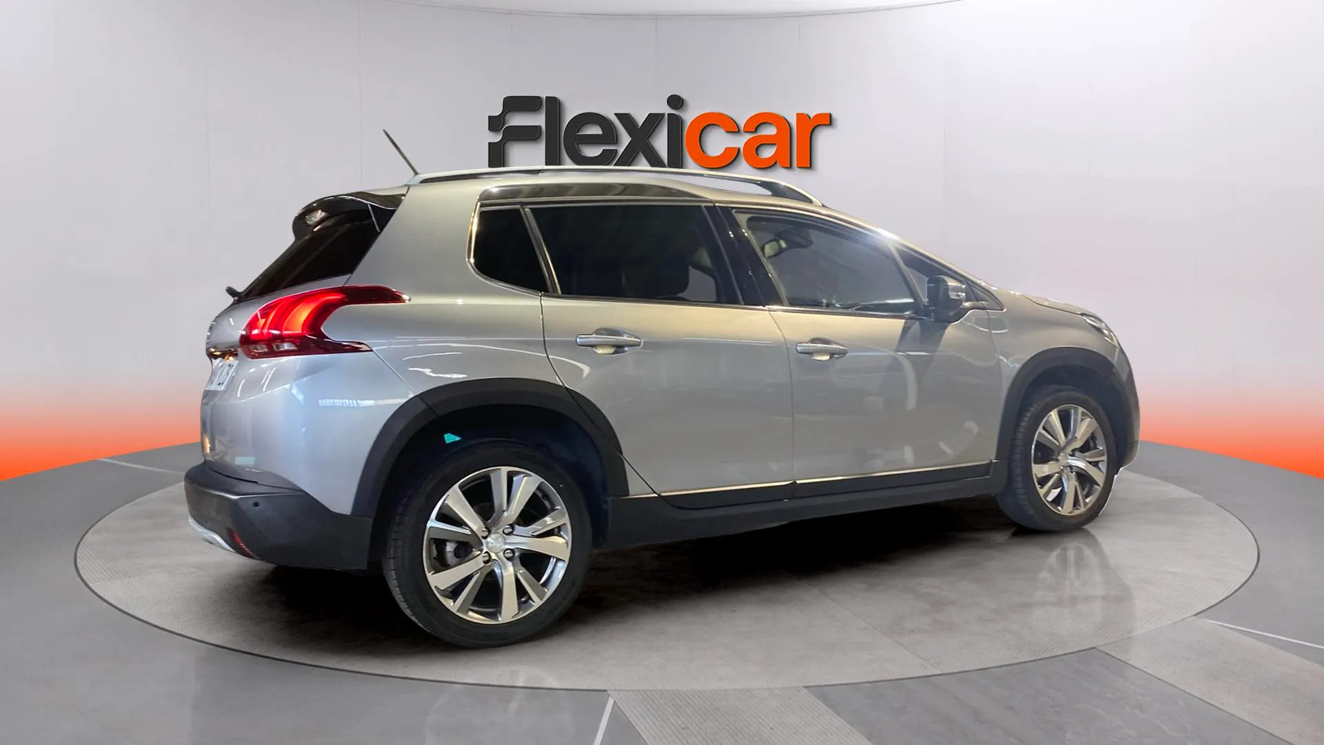 Peugeot 2008 Allure BlueHDi - foto 11