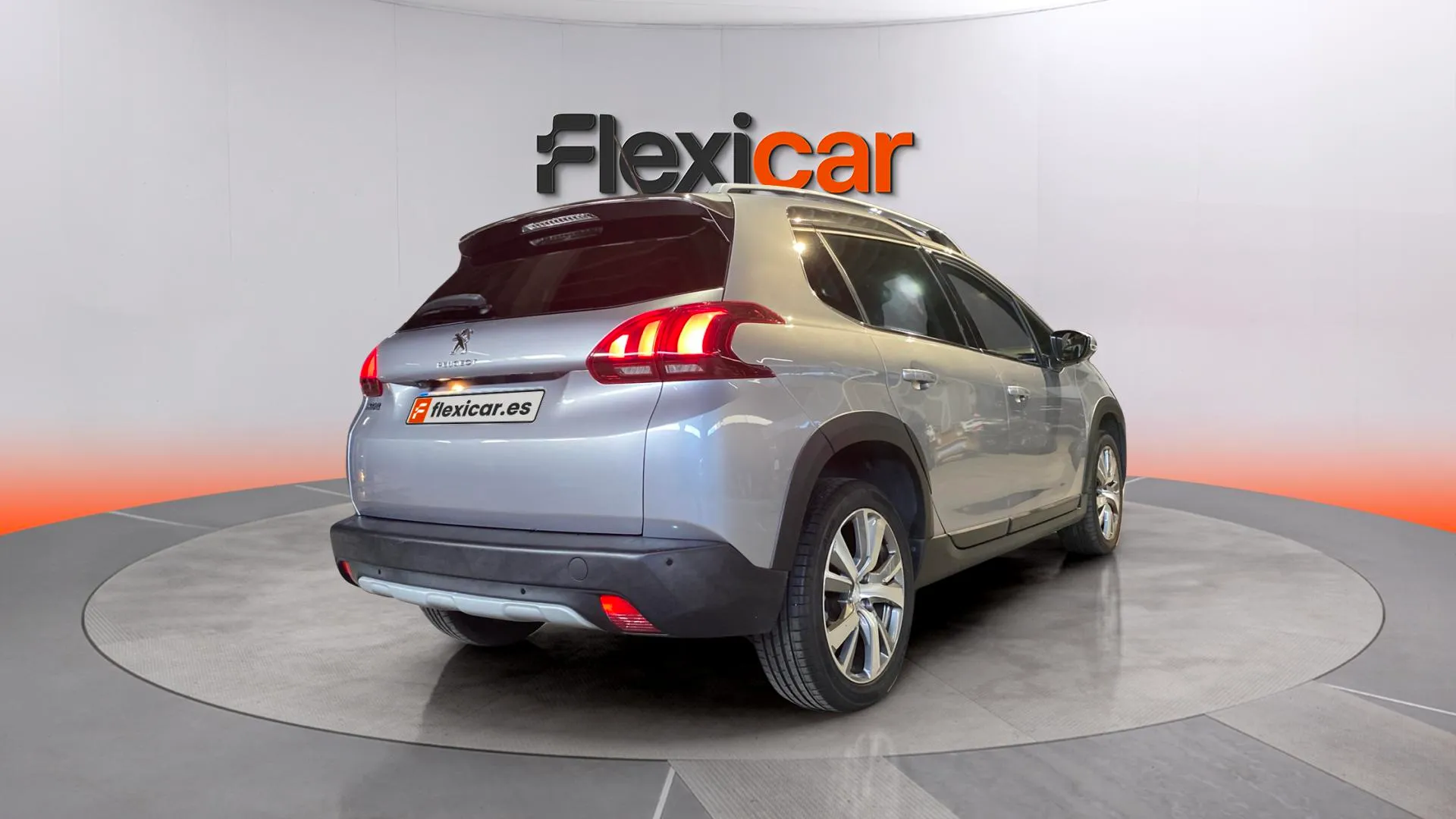 Peugeot 2008 Allure BlueHDi - foto 12