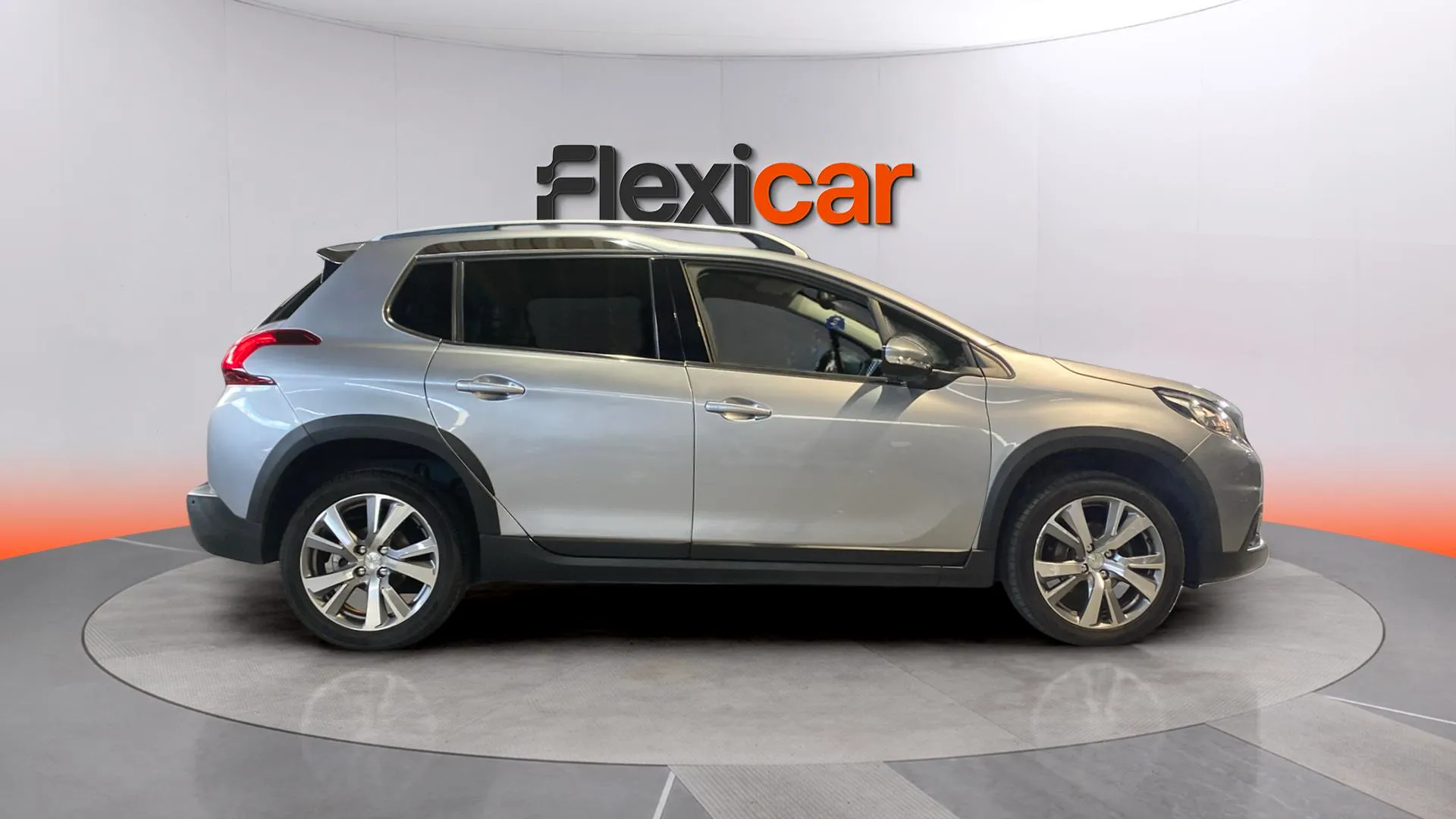 Peugeot 2008 Allure BlueHDi - foto 3