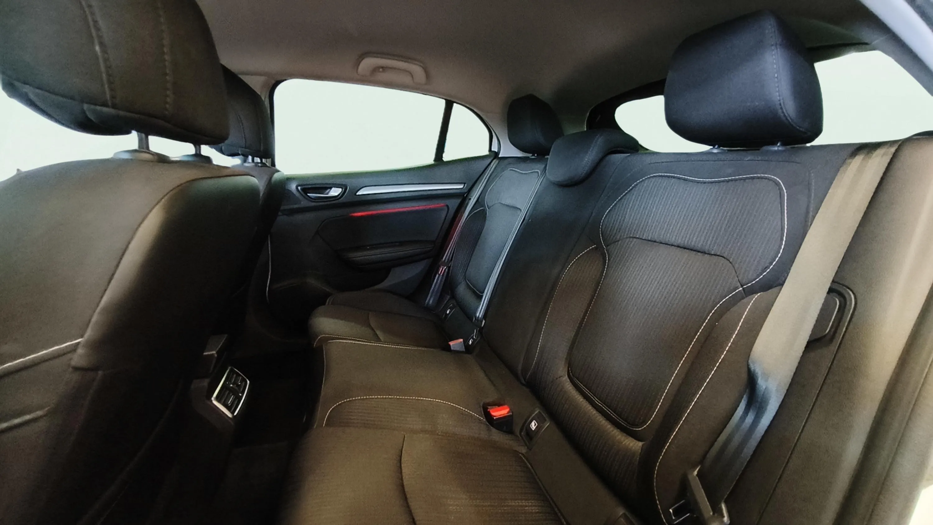 Renault Mégane Zen TCe GPF -SS - foto 13