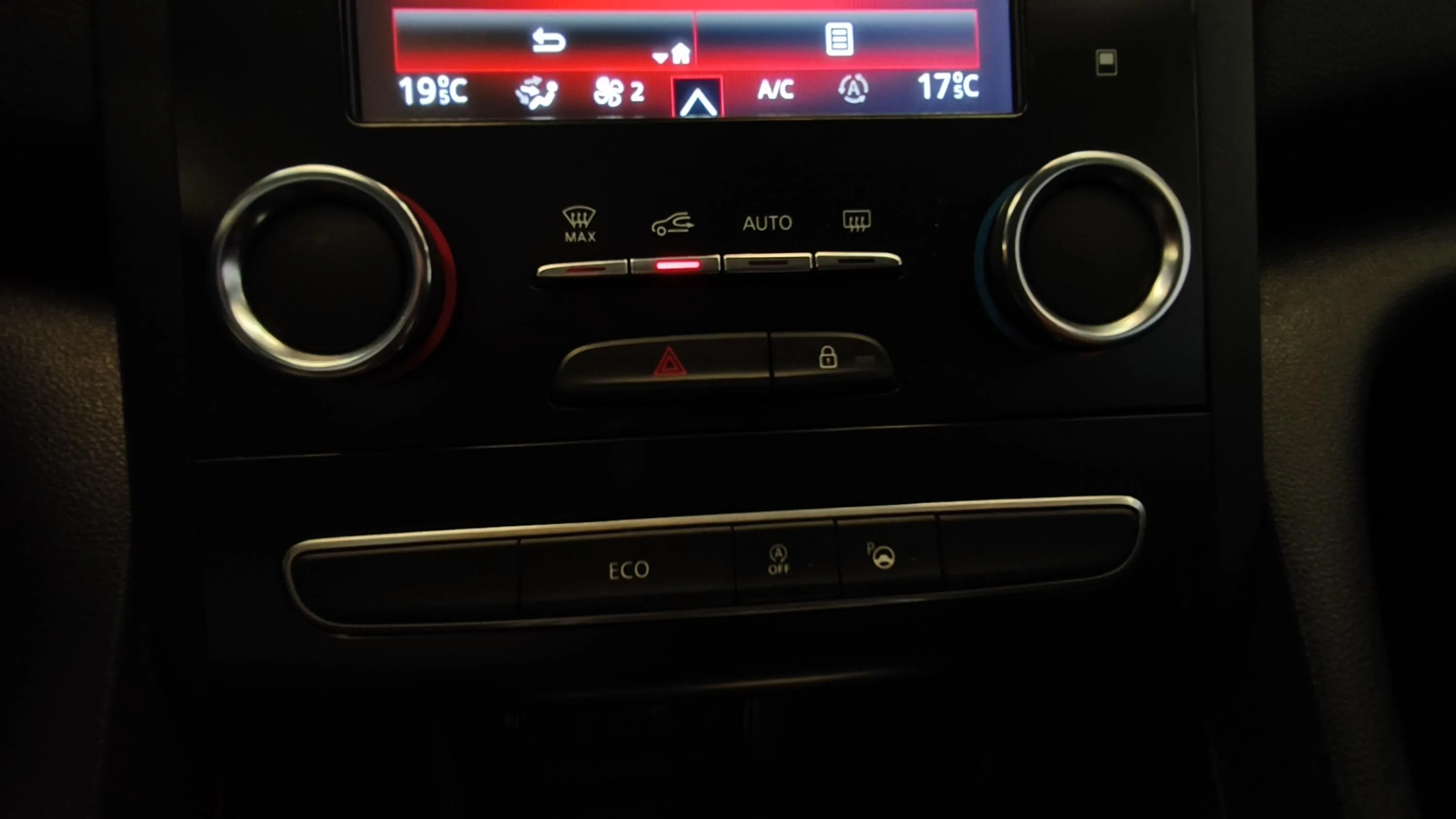 Renault Mégane Zen TCe GPF -SS - foto 34