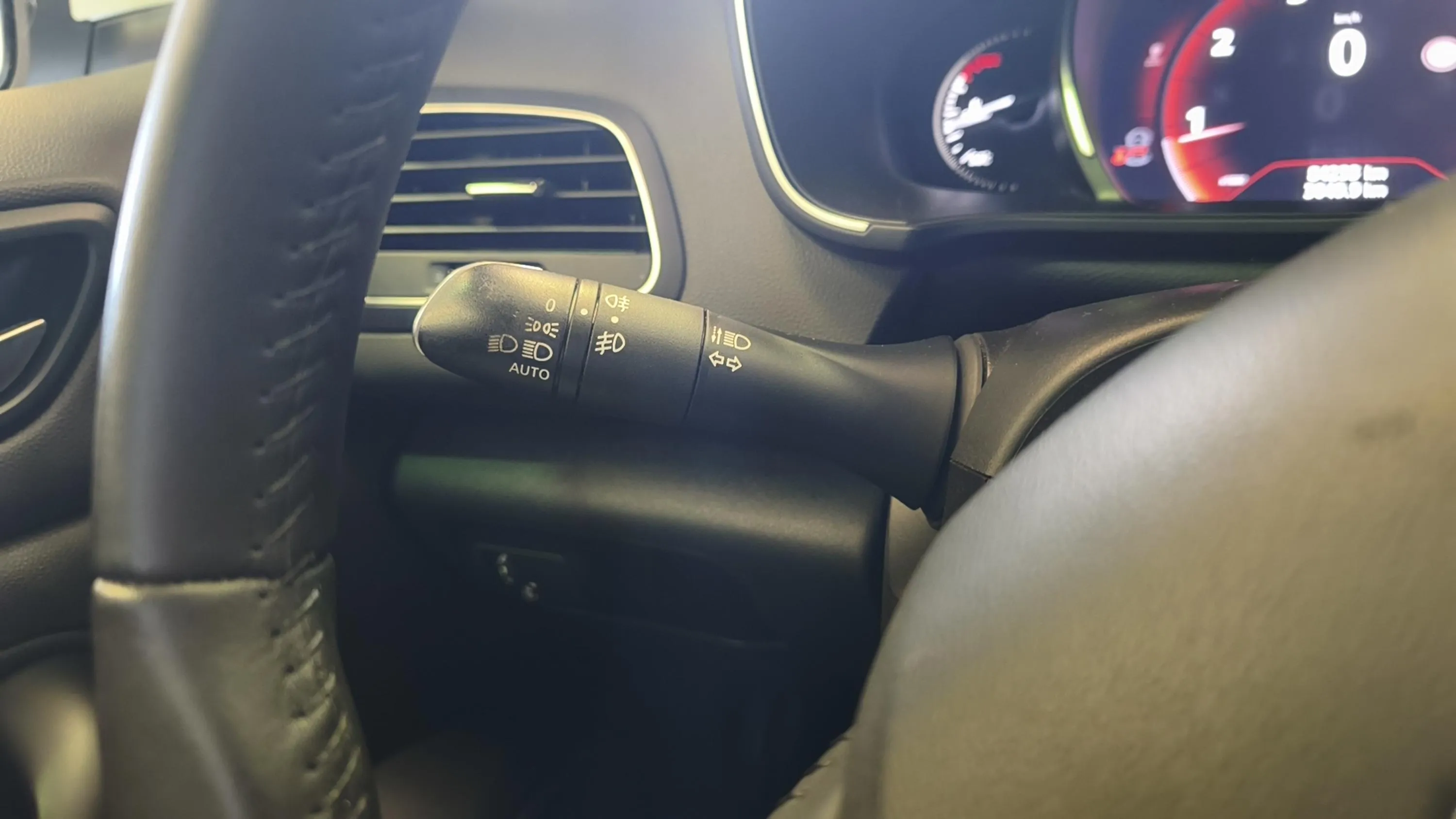 Renault Mégane Zen TCe GPF -SS - foto 21