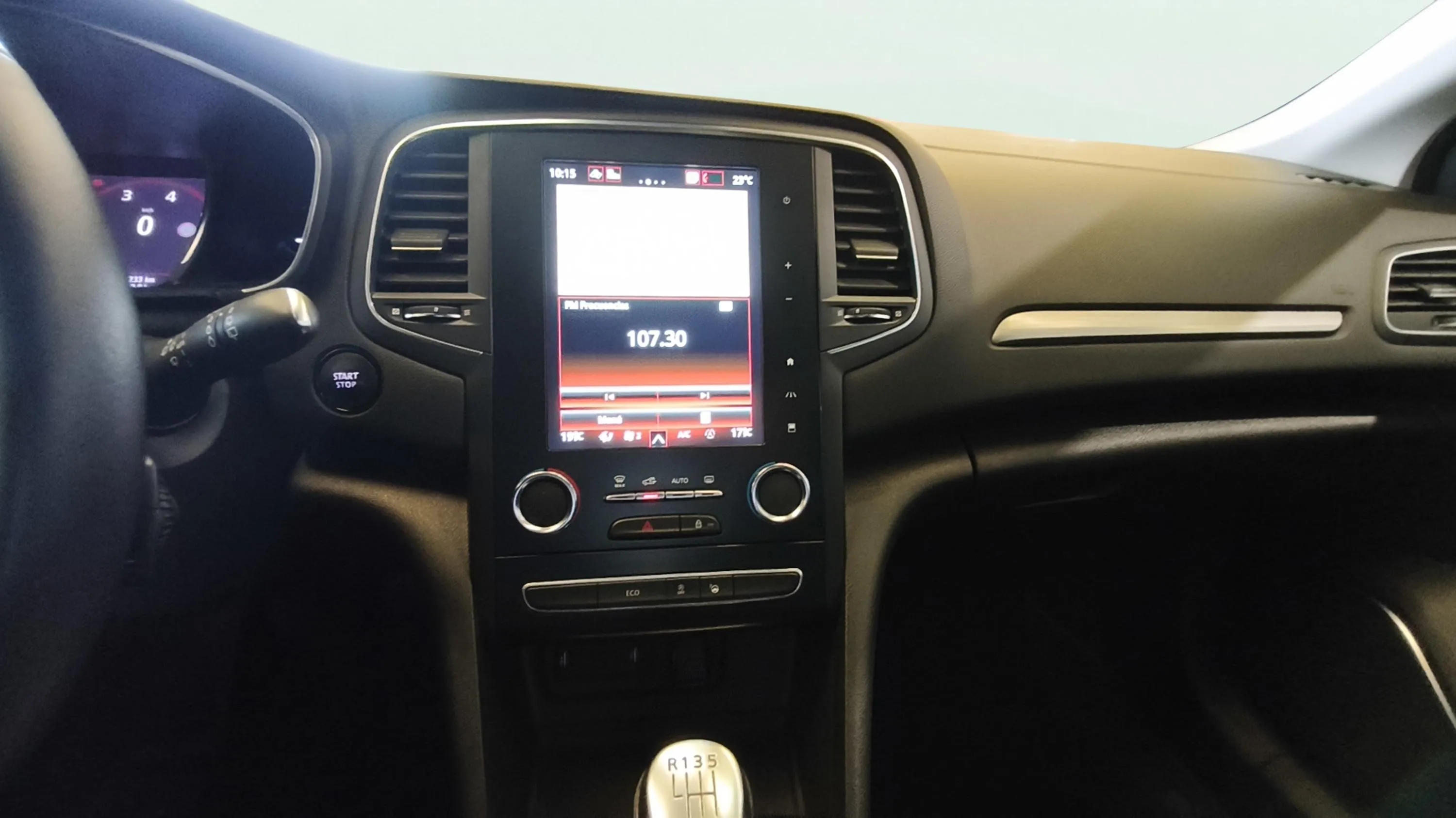 Renault Mégane Zen TCe GPF -SS - foto 24