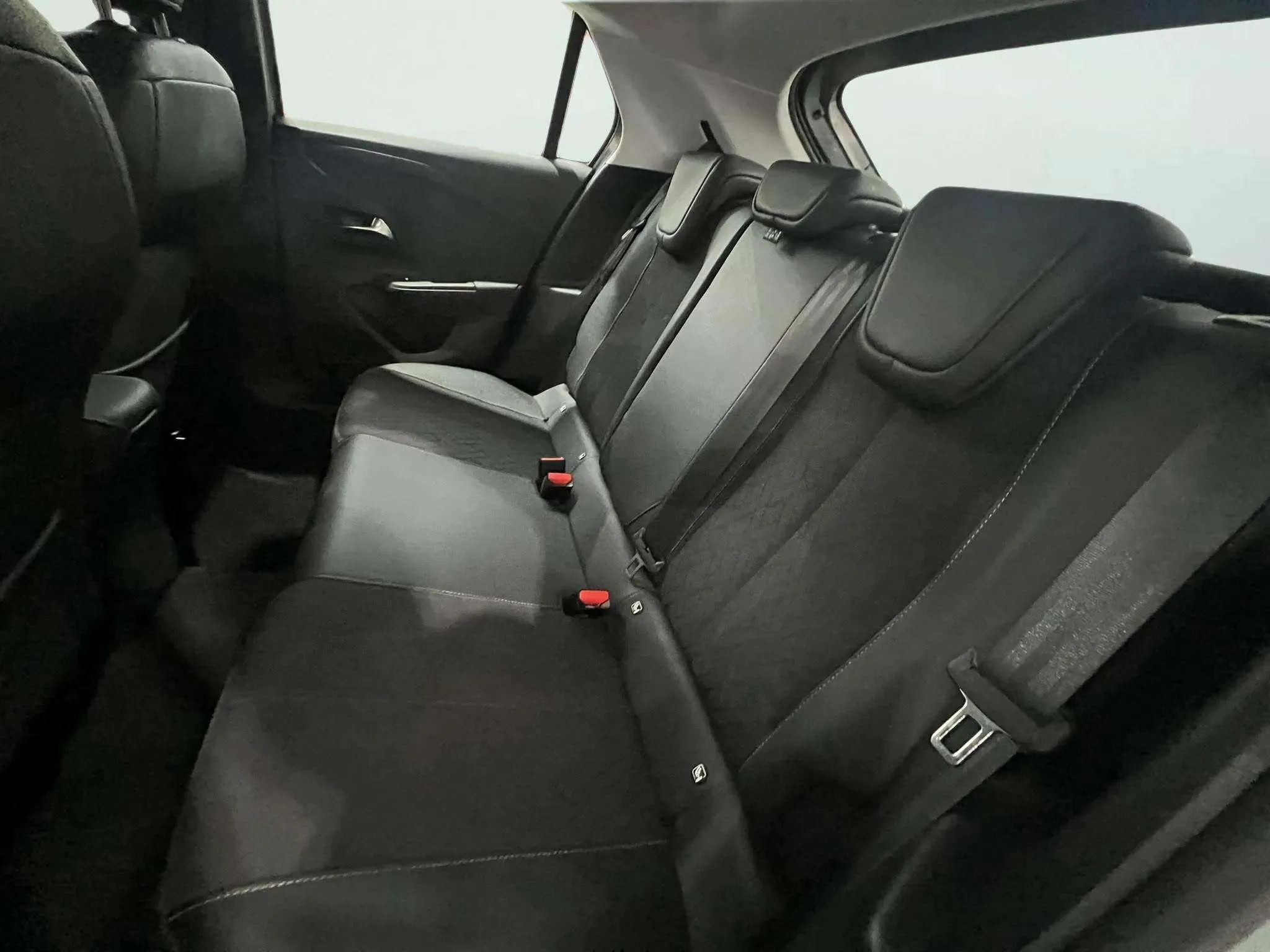 Opel Corsa 1.2T XHL Edition - foto 12